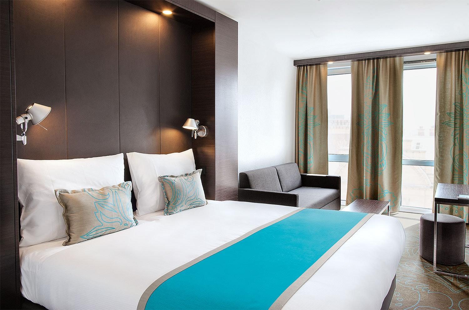 Deluxe Room (2 Adults + 1 Child) photo 3
