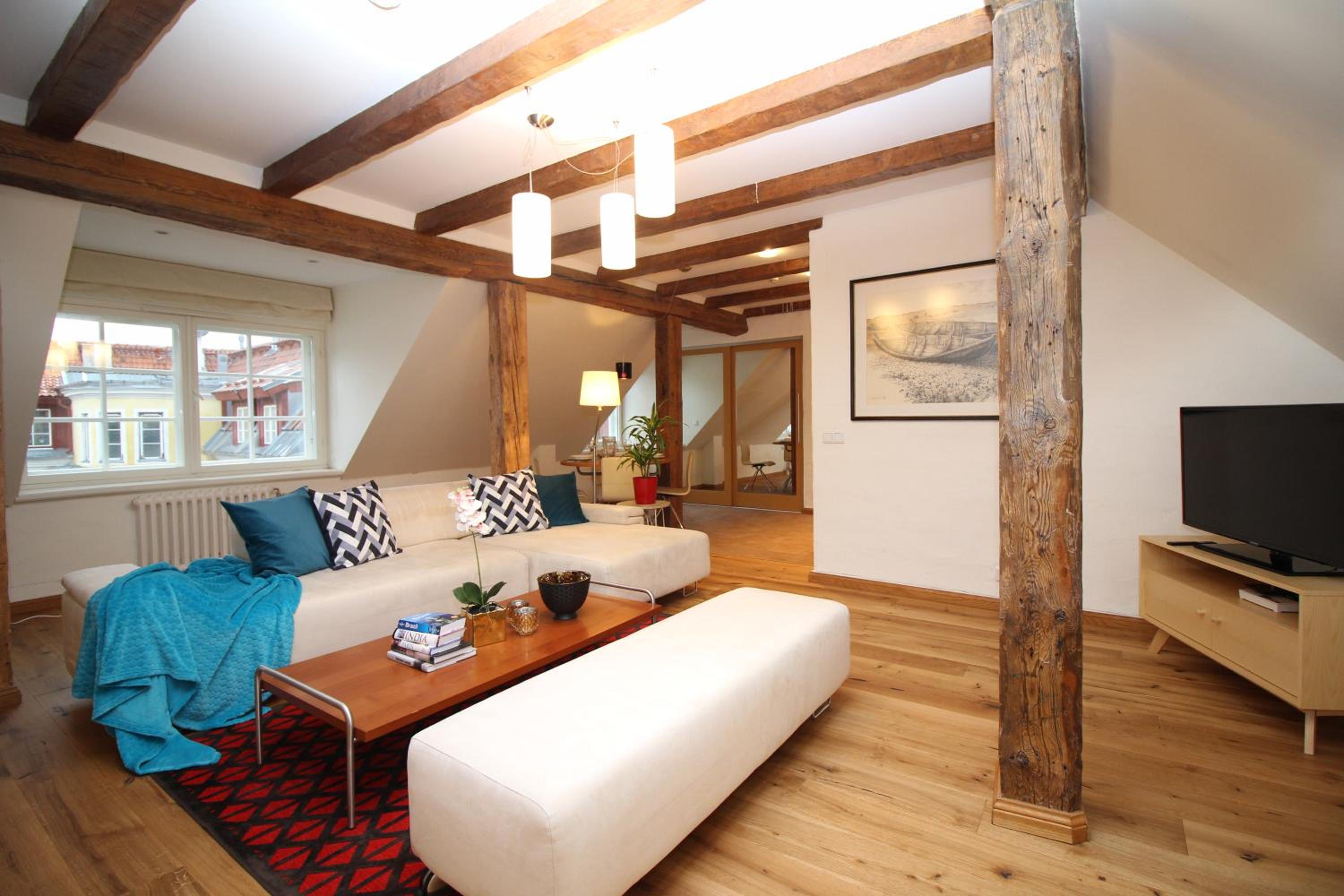 One-Bedroom Apartment - Toom Rüütli 12