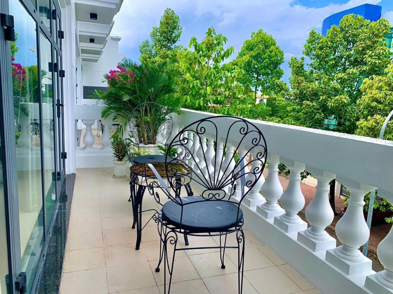 Double Room with Balcony (2 Adults + 1 Child)