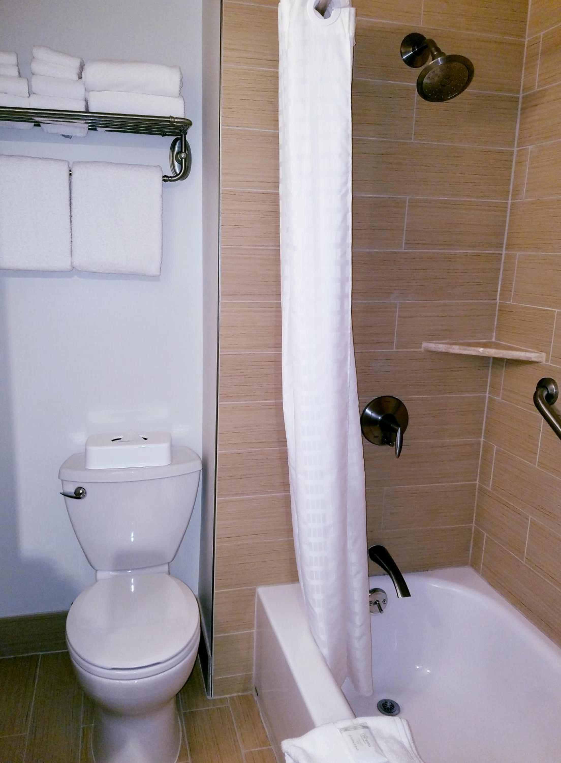 Hala Suite photo 2
