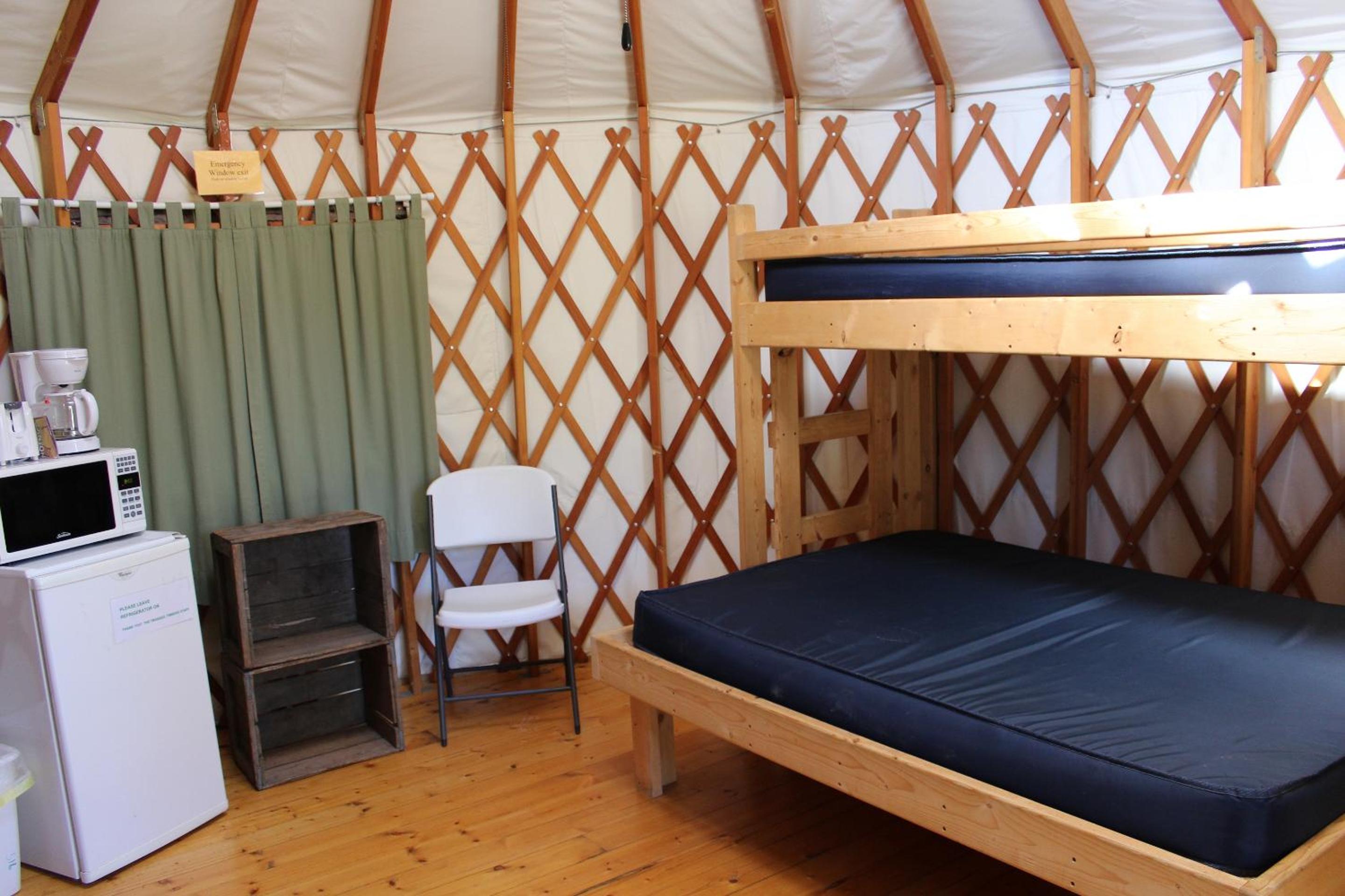 Yurt photo 3