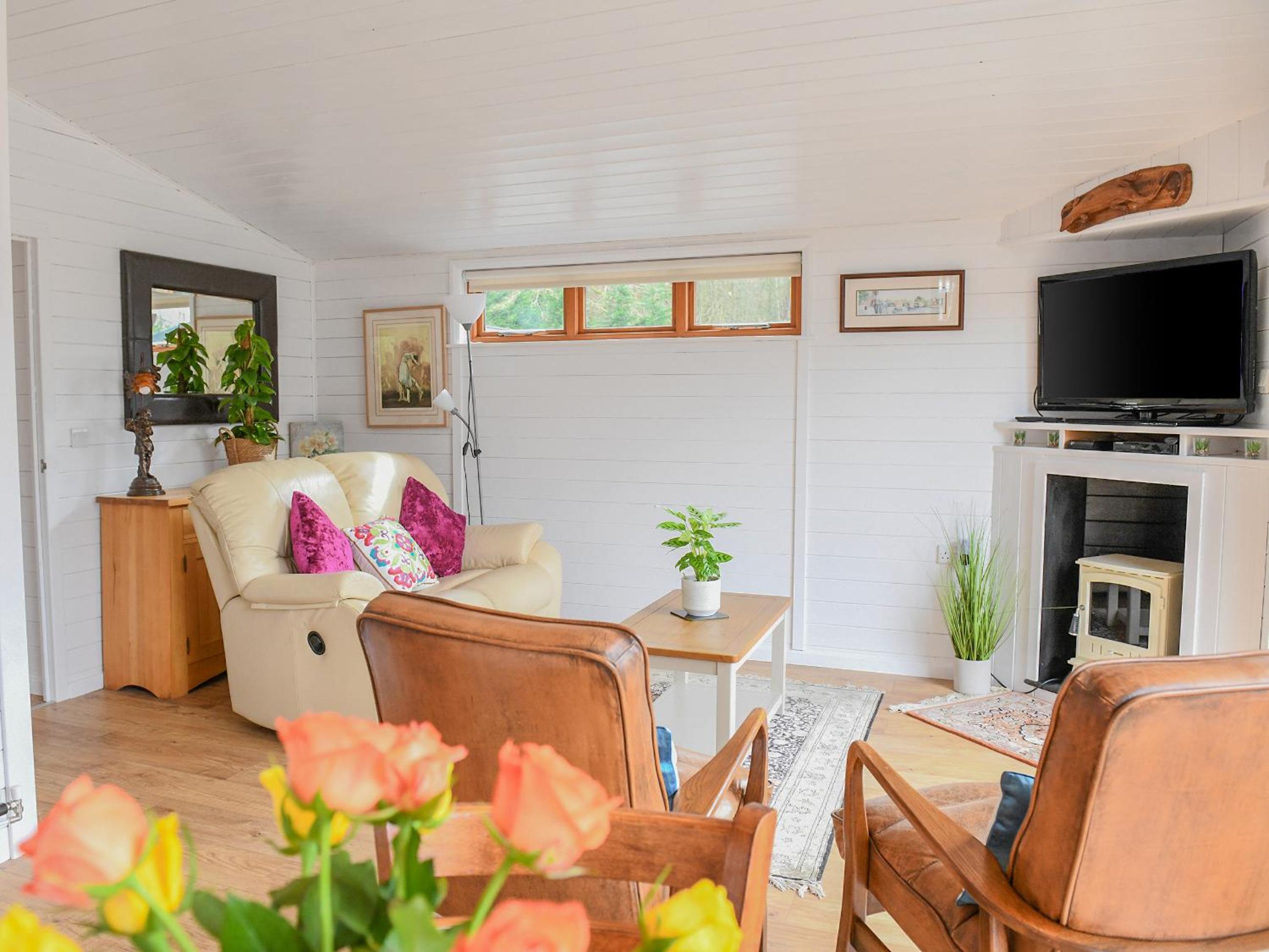 Two-Bedroom Holiday Home photo 2