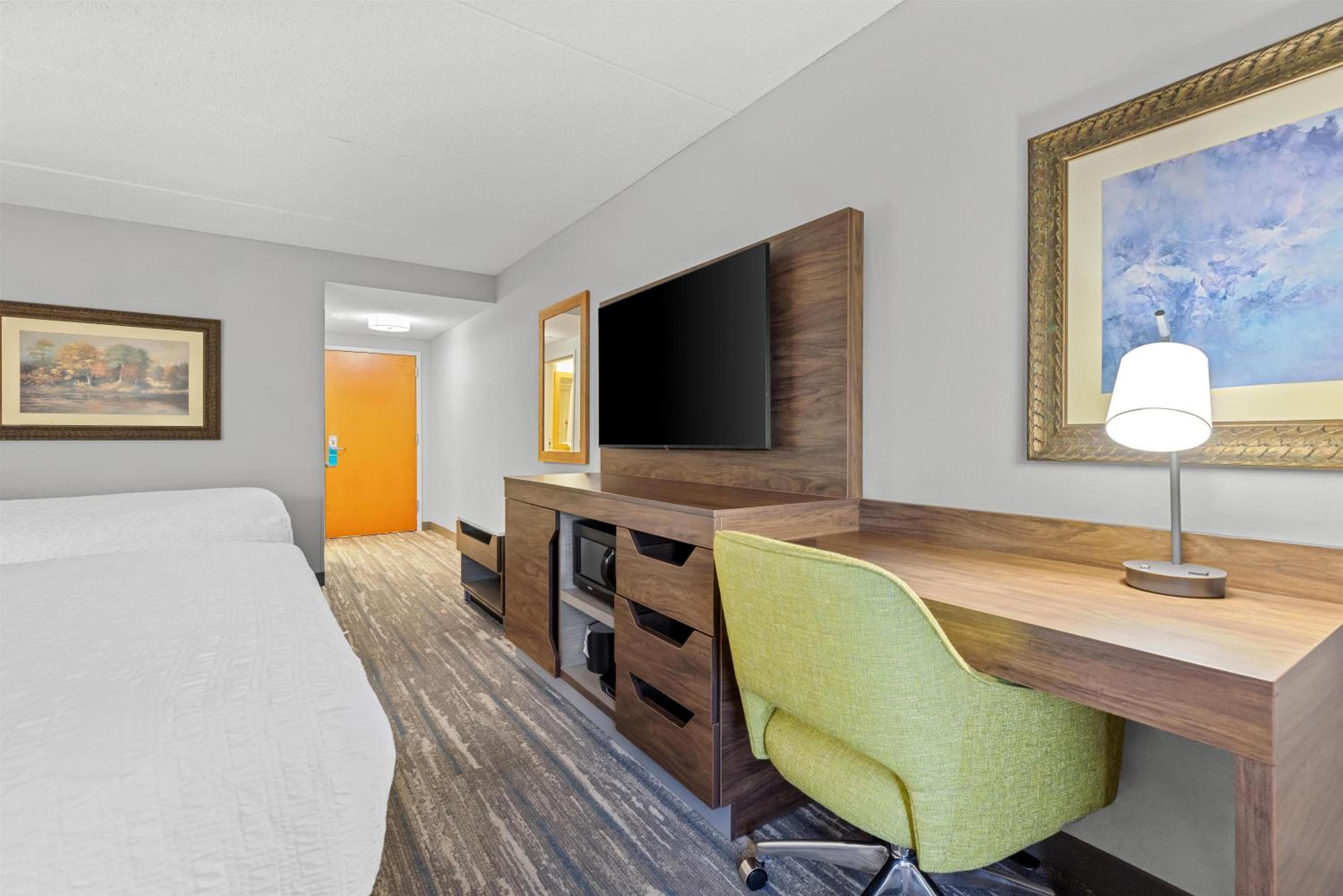 Room with Two Queen Beds - Non-Smoking - Photo 1