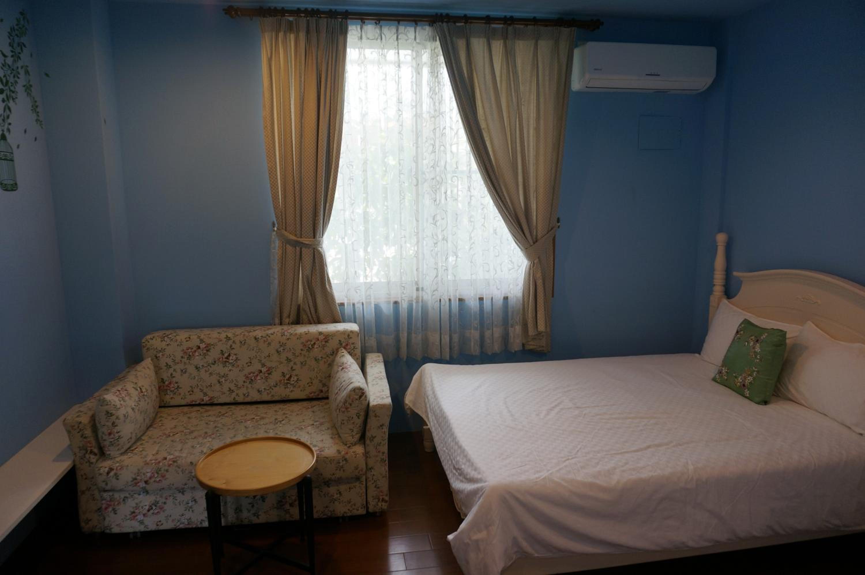 Triple Room with Private Bathroom photo 1