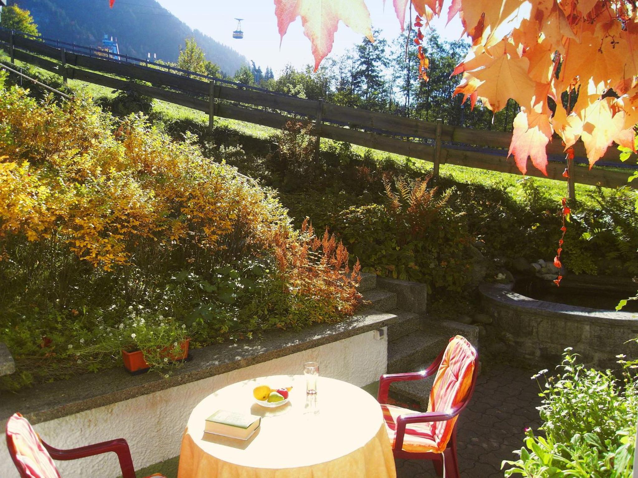 Apartment with Garden View photo 3