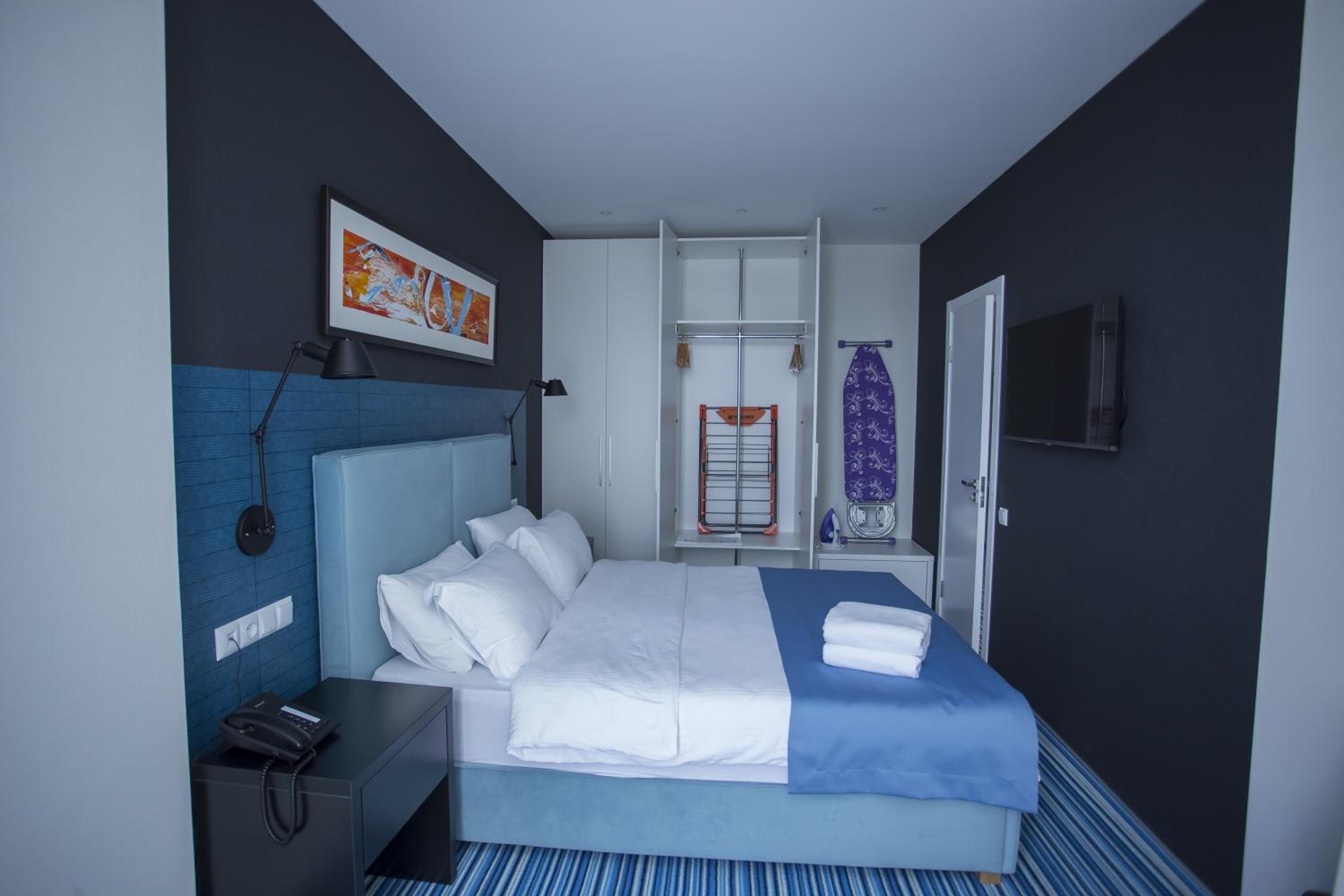 Family Suite with Sea View - Photo 13