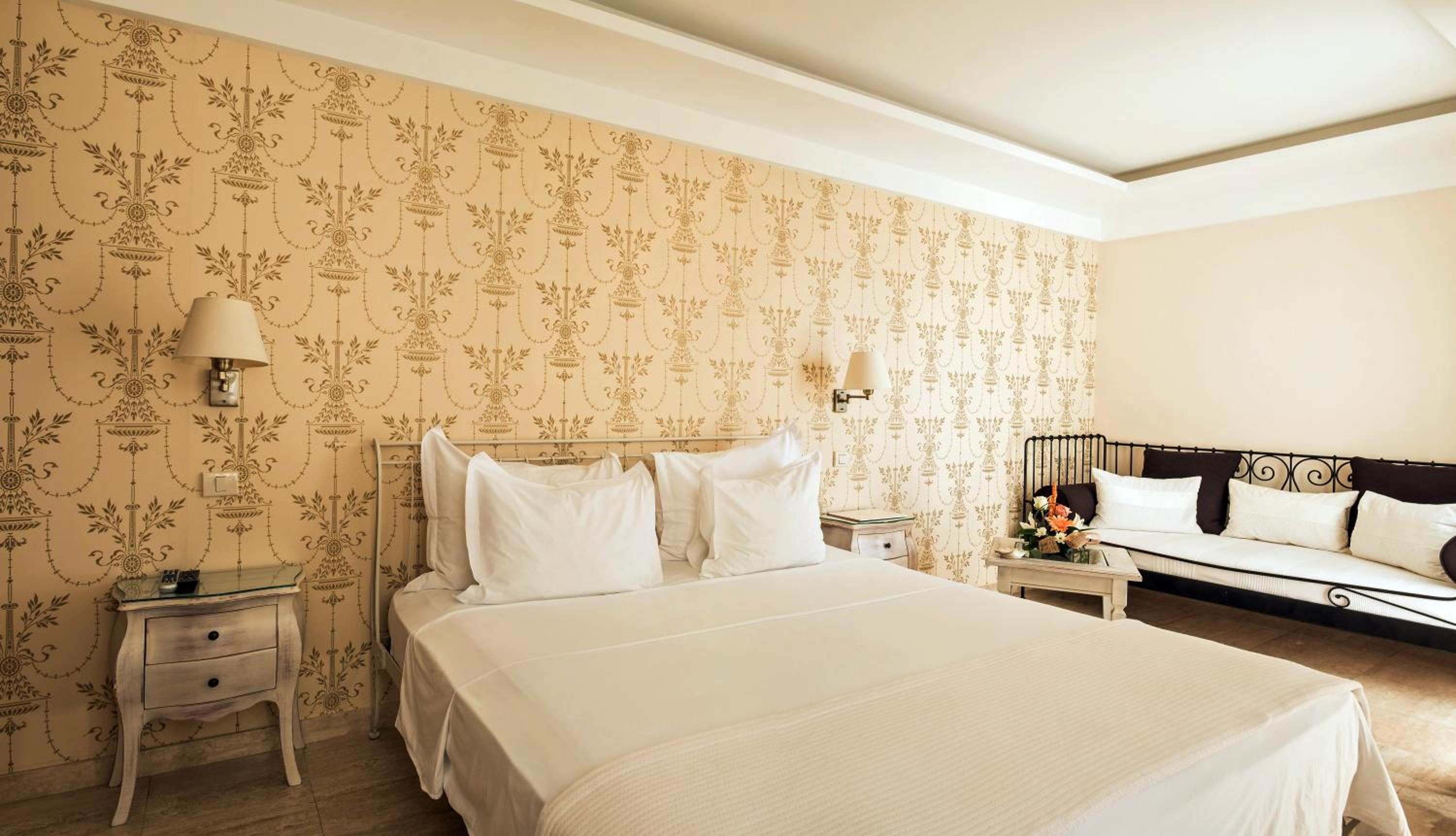 Comfort Double Room with Sea View - Photo 4