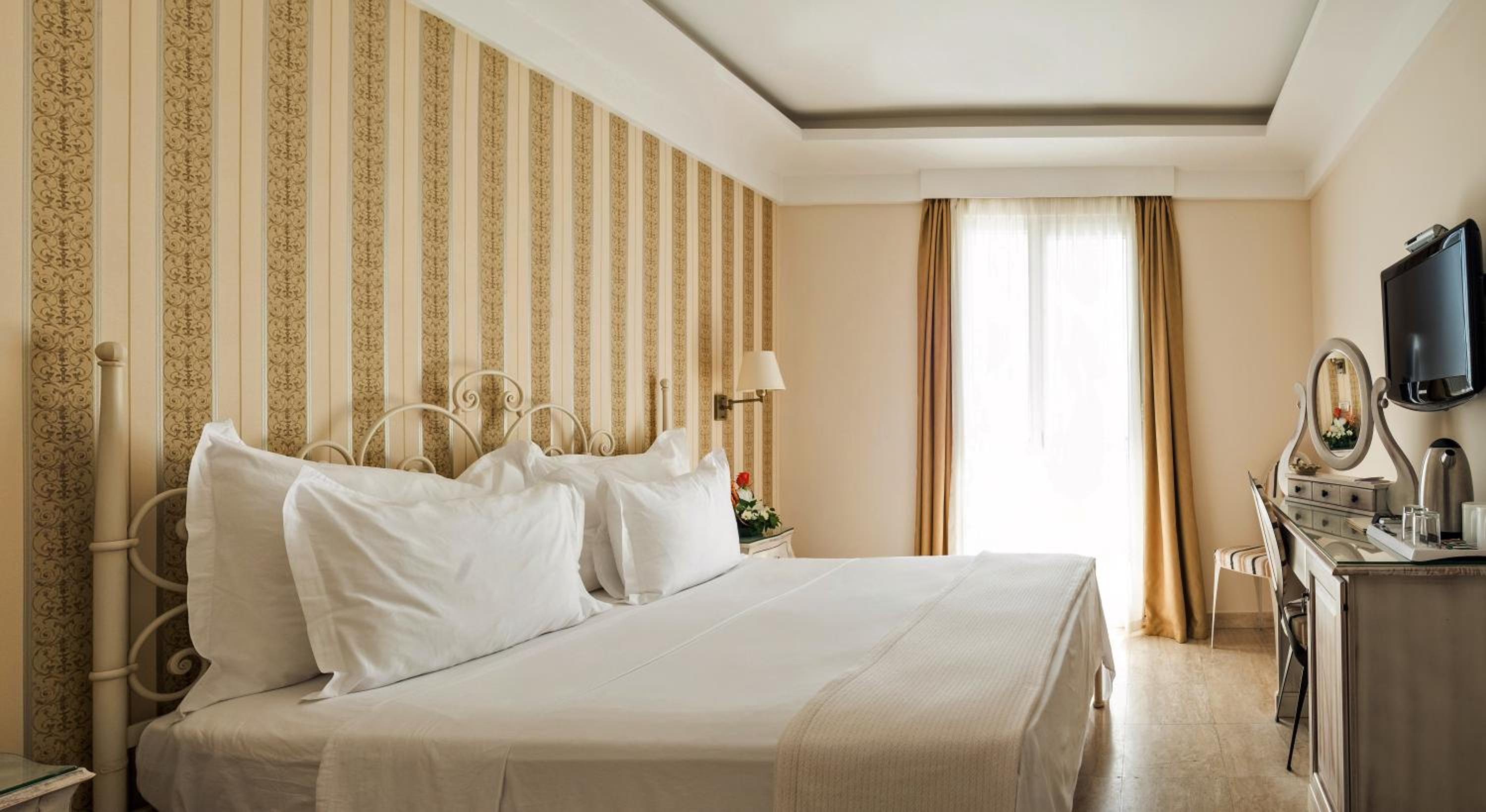 Double Room with Sea View photo 3