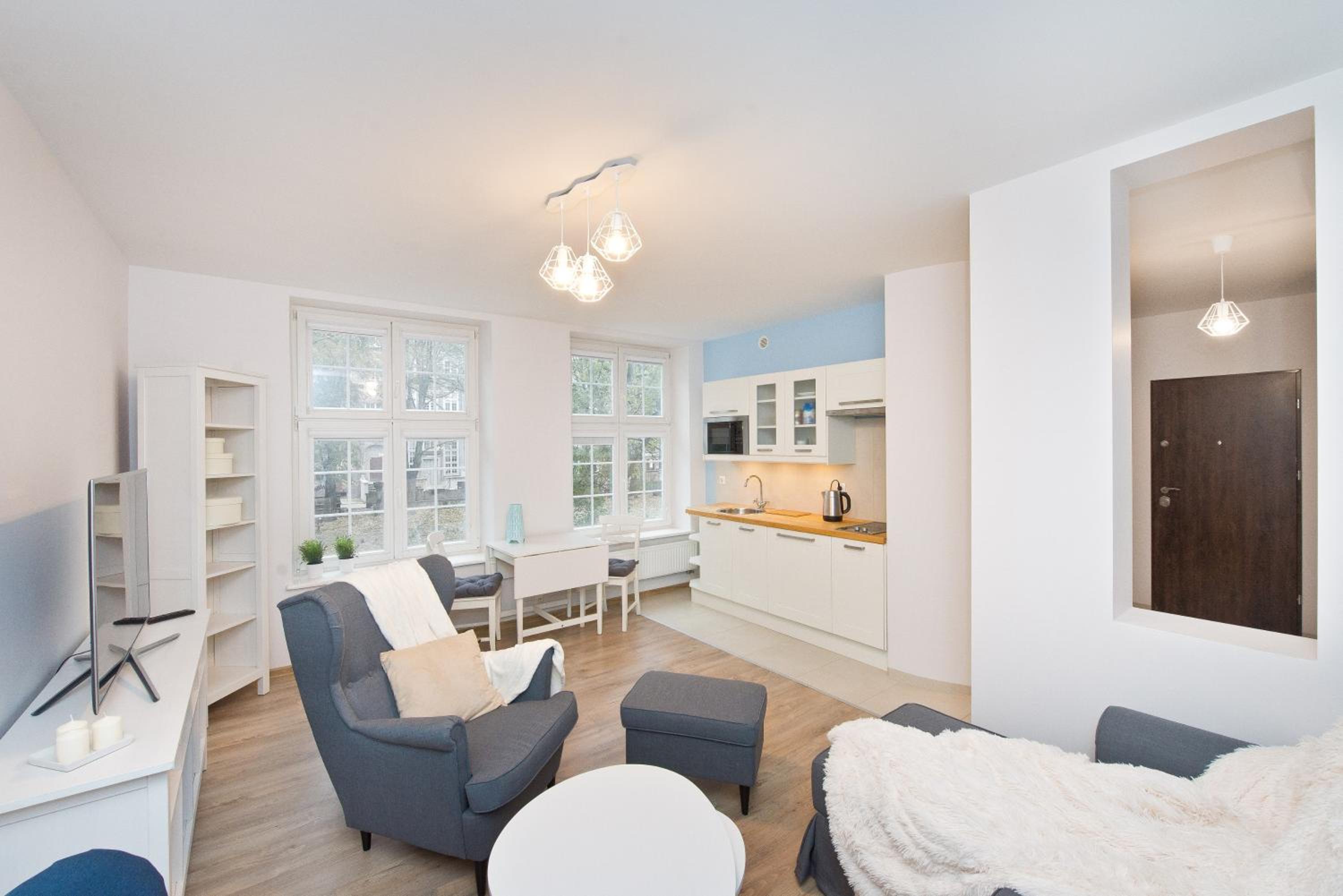 Studio Apartment