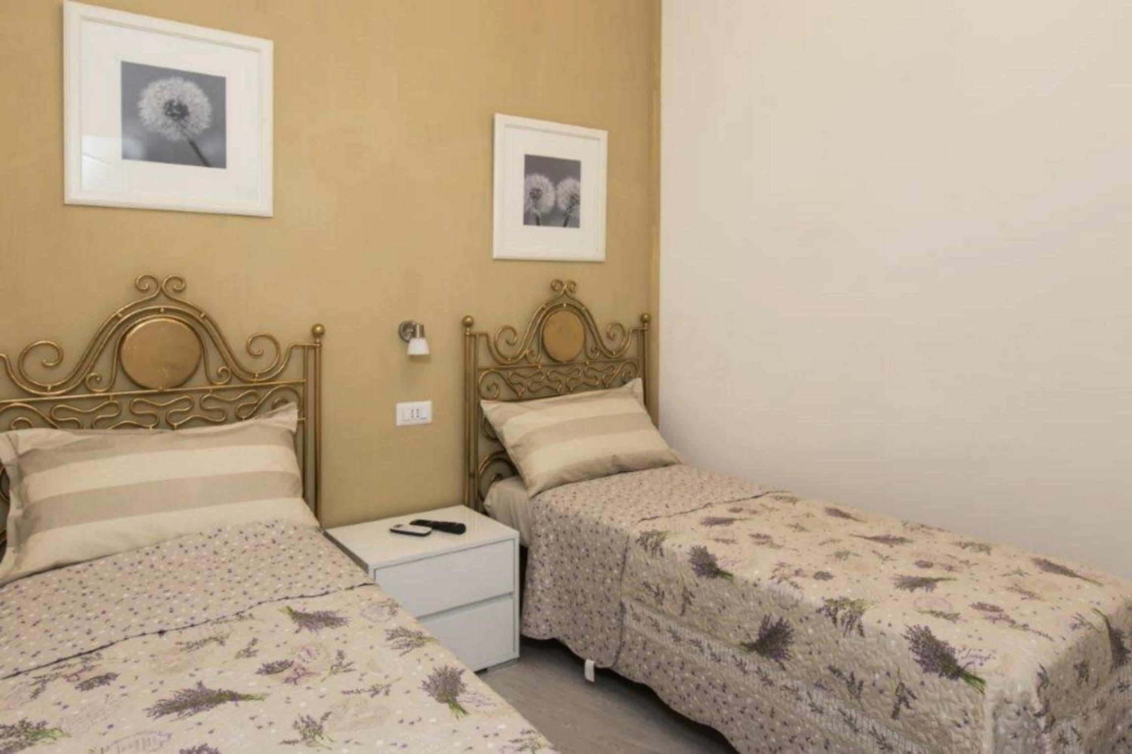 Deluxe Family Room - Photo 11