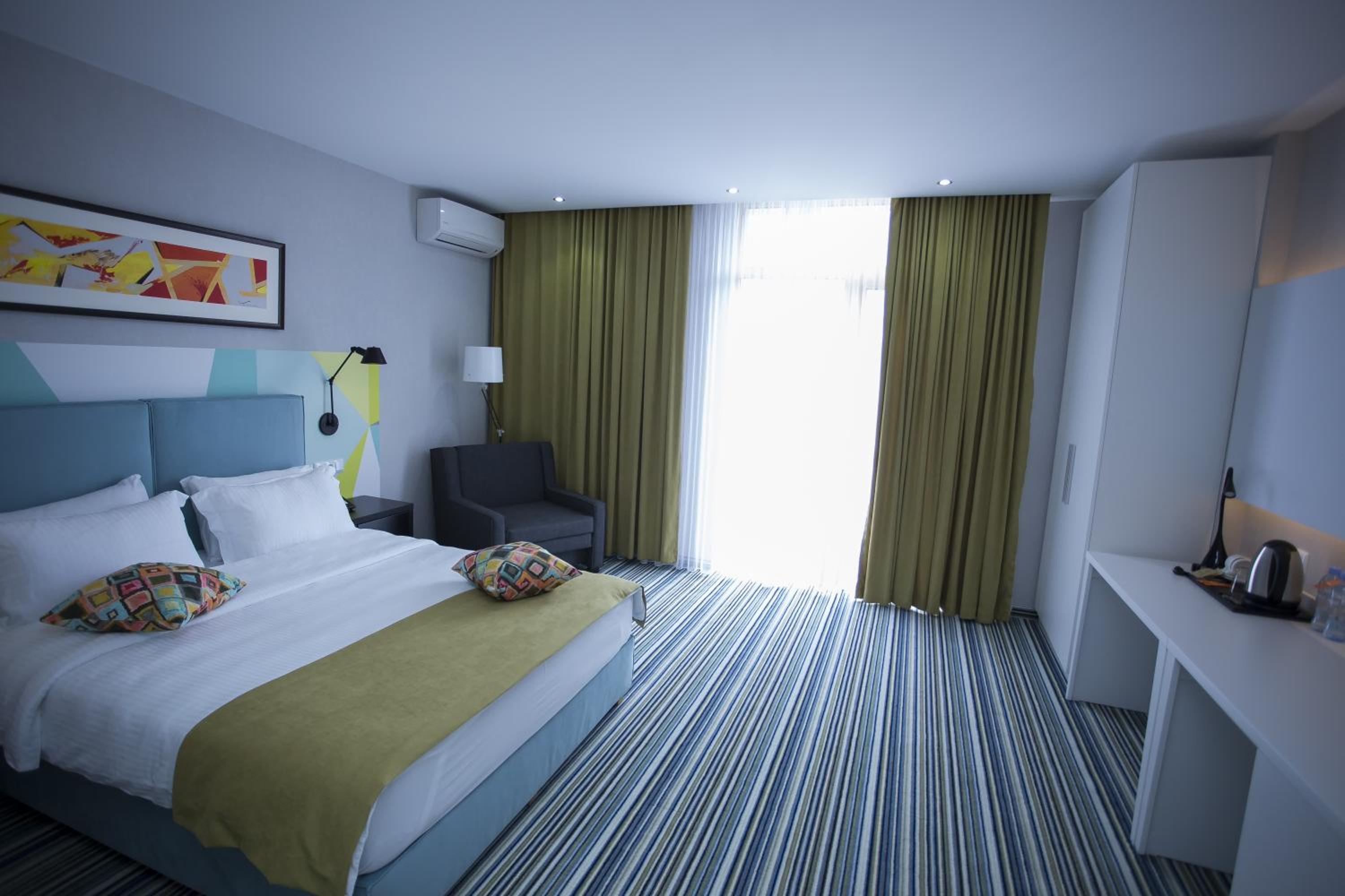 Deluxe Triple Room - Photo 14