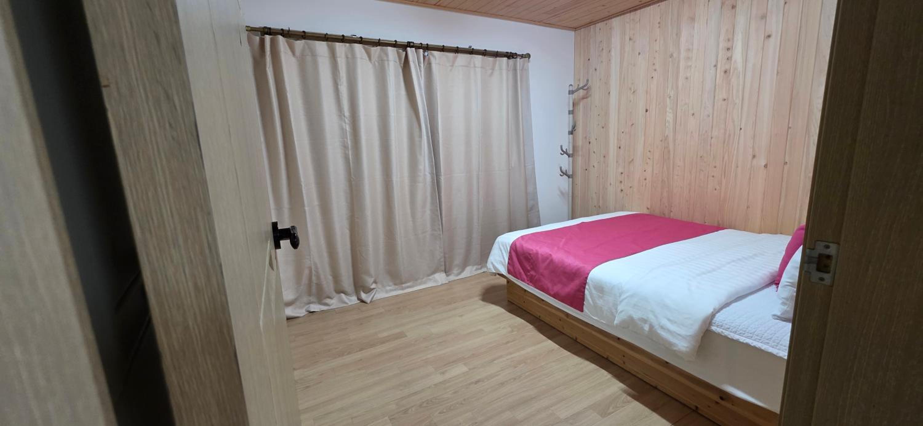 Three-Bedroom House - Photo 5