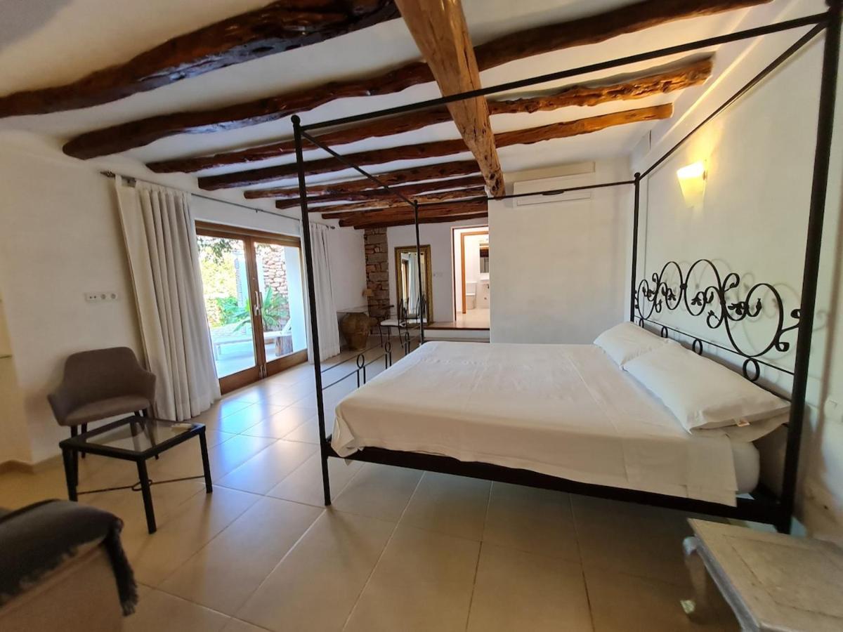 Villa with Private Pool photo 3