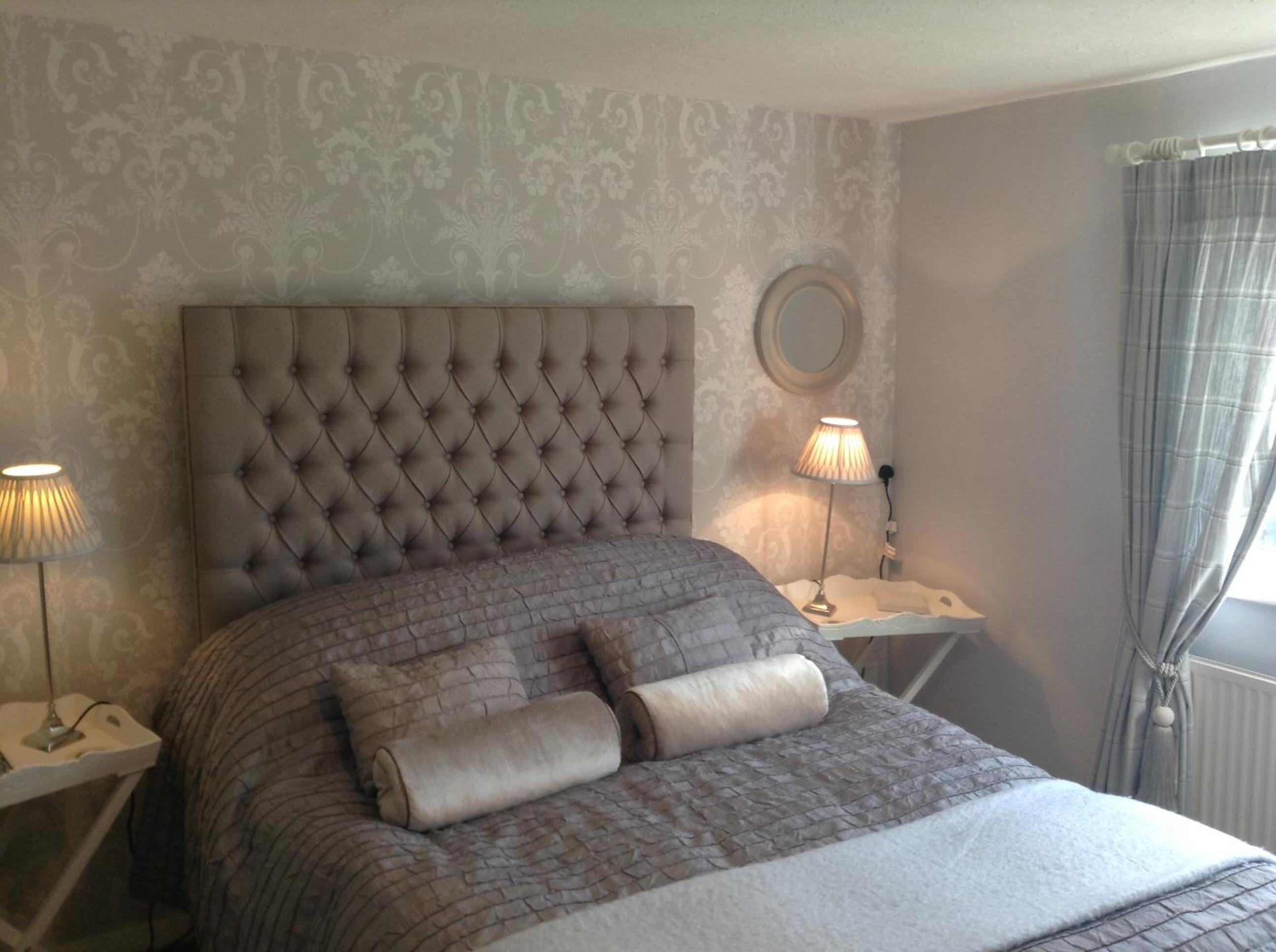 Double Room with Private External Bathroom - Photo 13