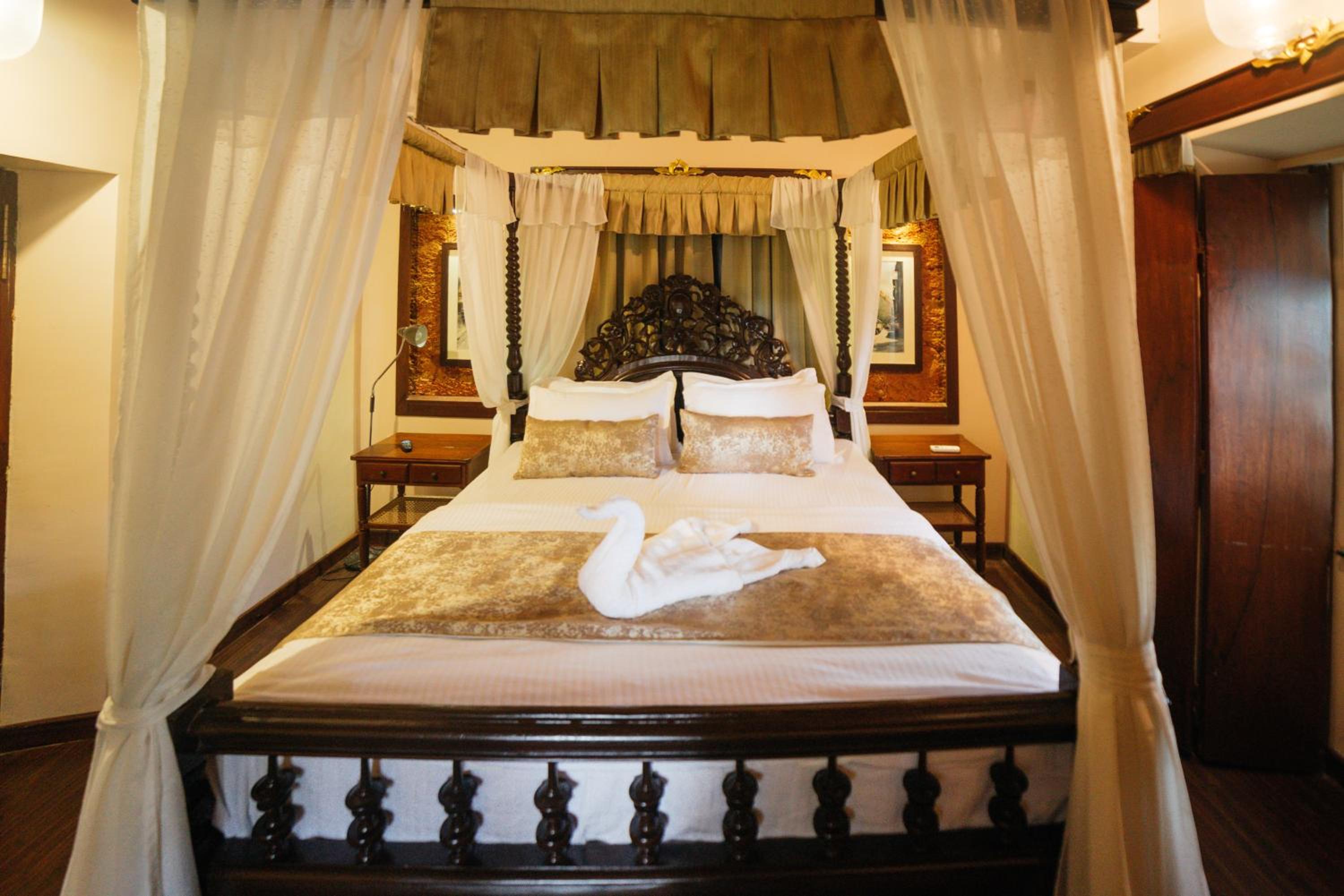 Heritage Deluxe Suite photo 3