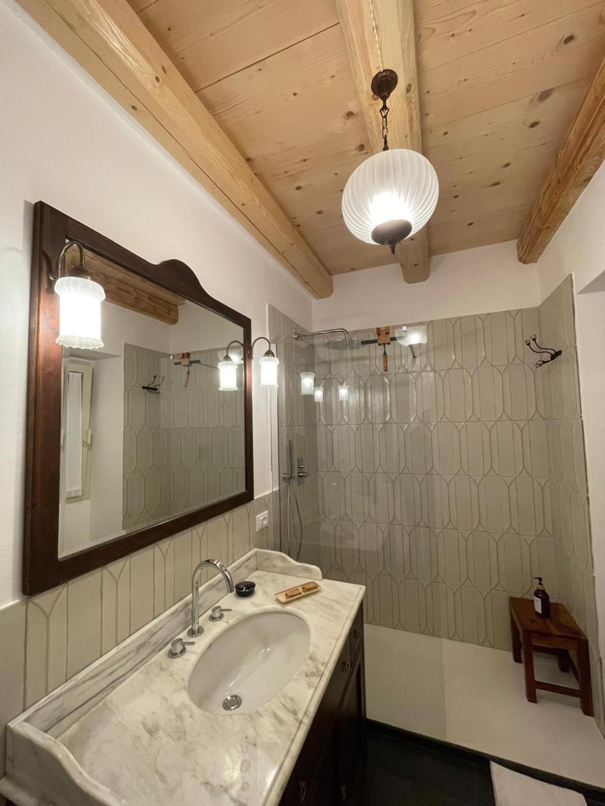 Superior One-Bedroom Apartment with Balcony