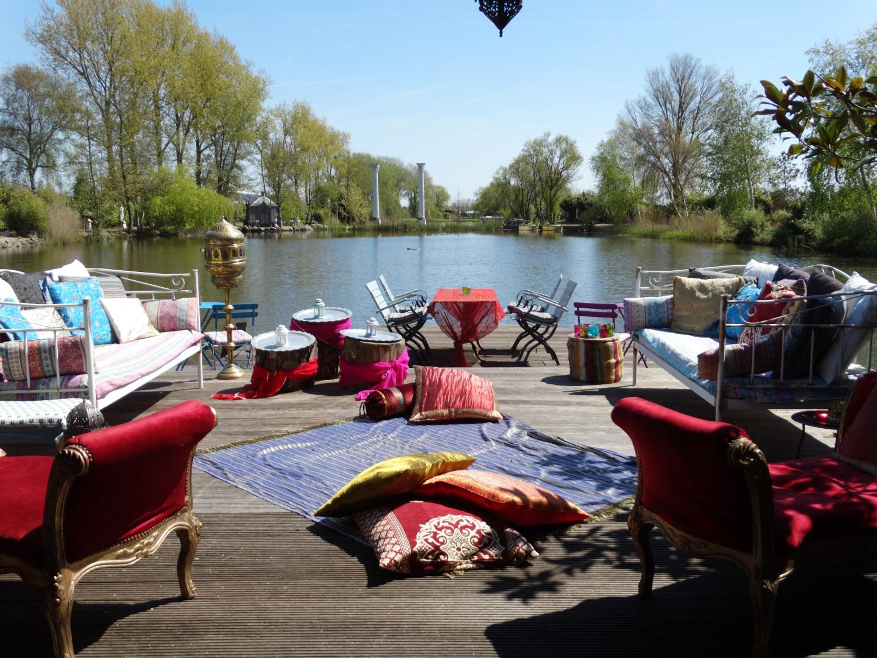 Bungalow - Water Front  - Photo 19