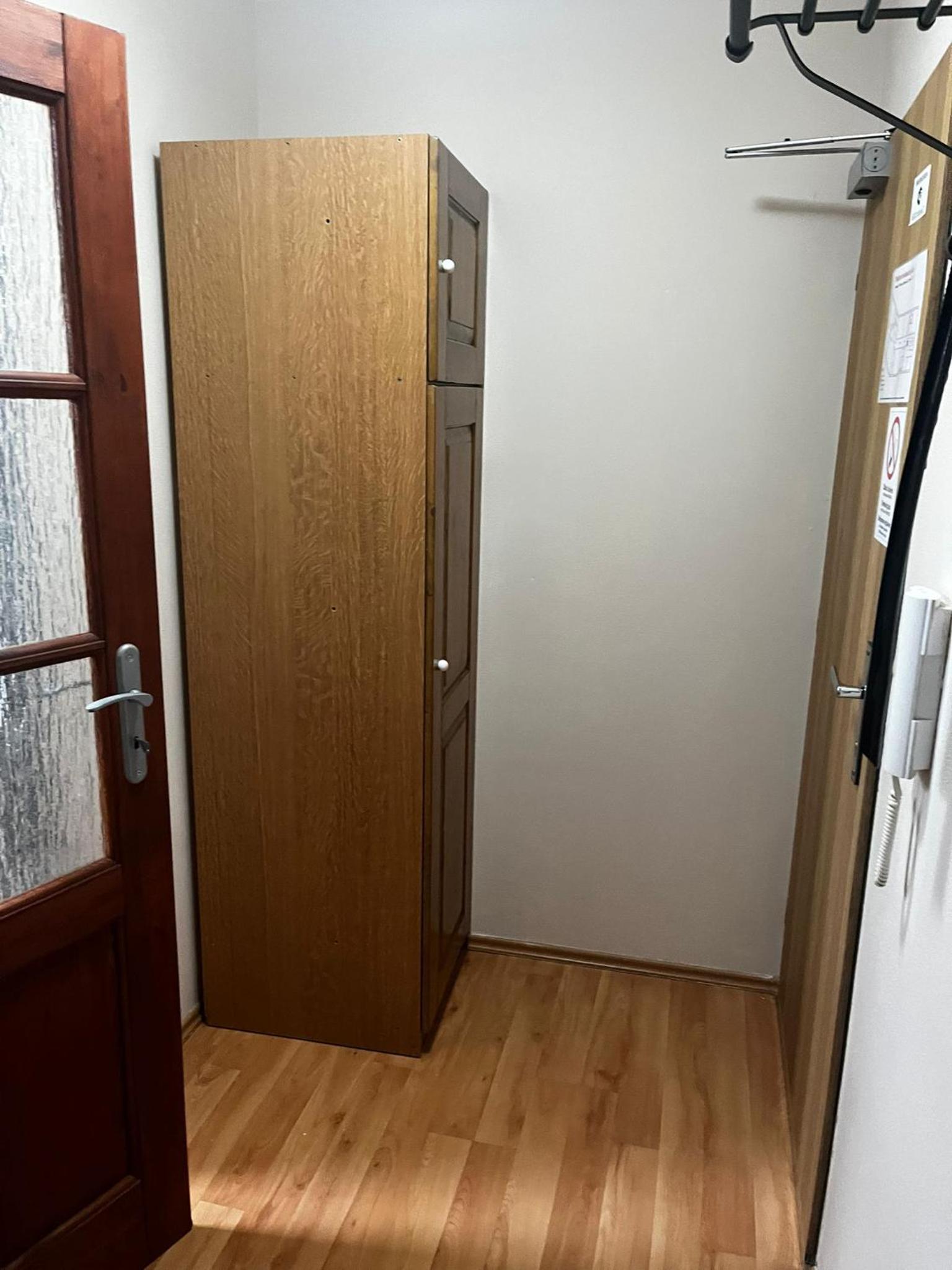 Single Room with Bathroom photo 3
