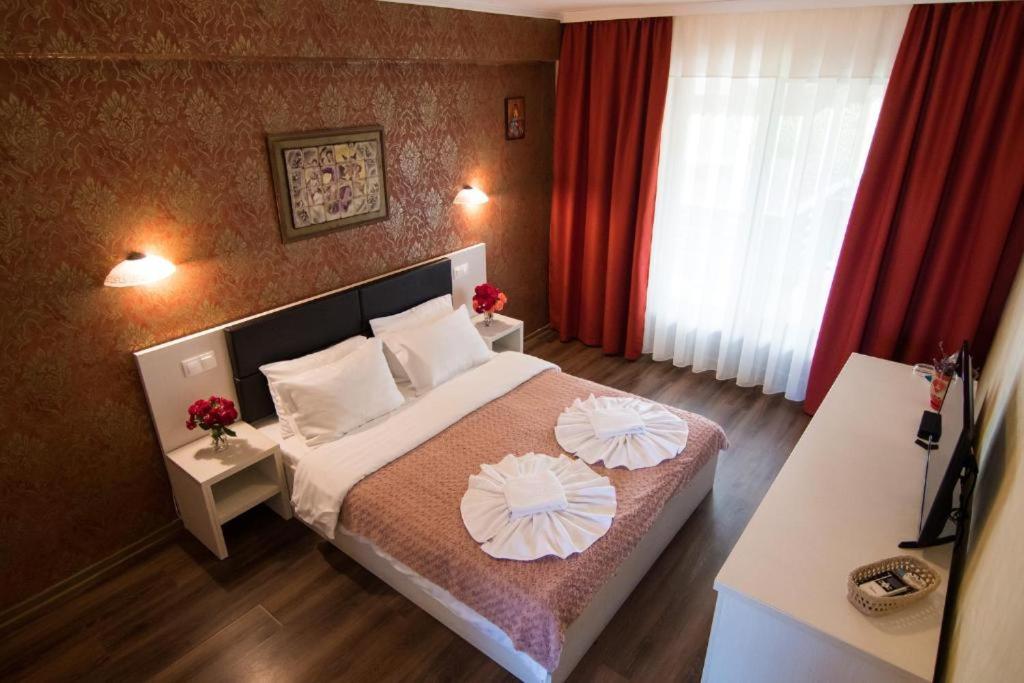 Deluxe Double or Twin Room with Balcony photo 1