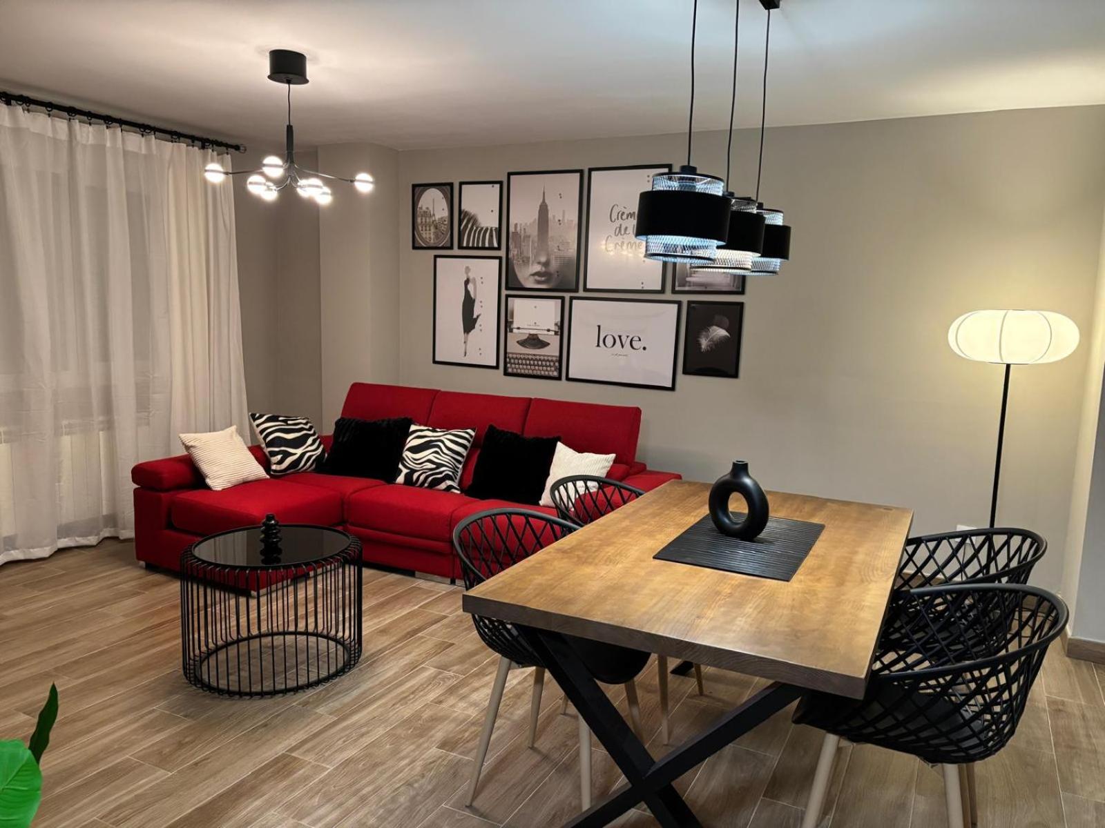 Apartment - Split Level photo 2