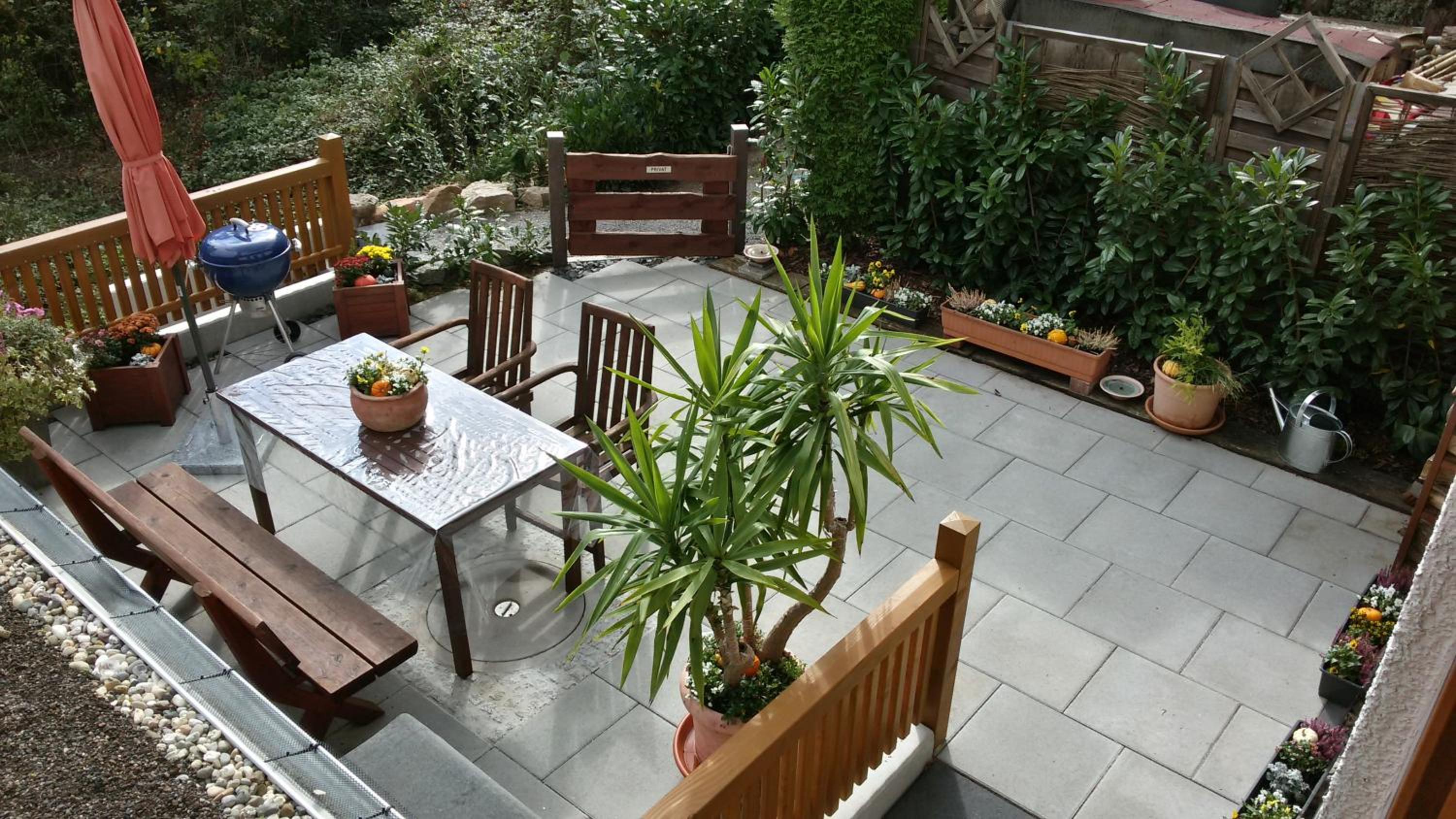 Apartment with Terrace photo 2