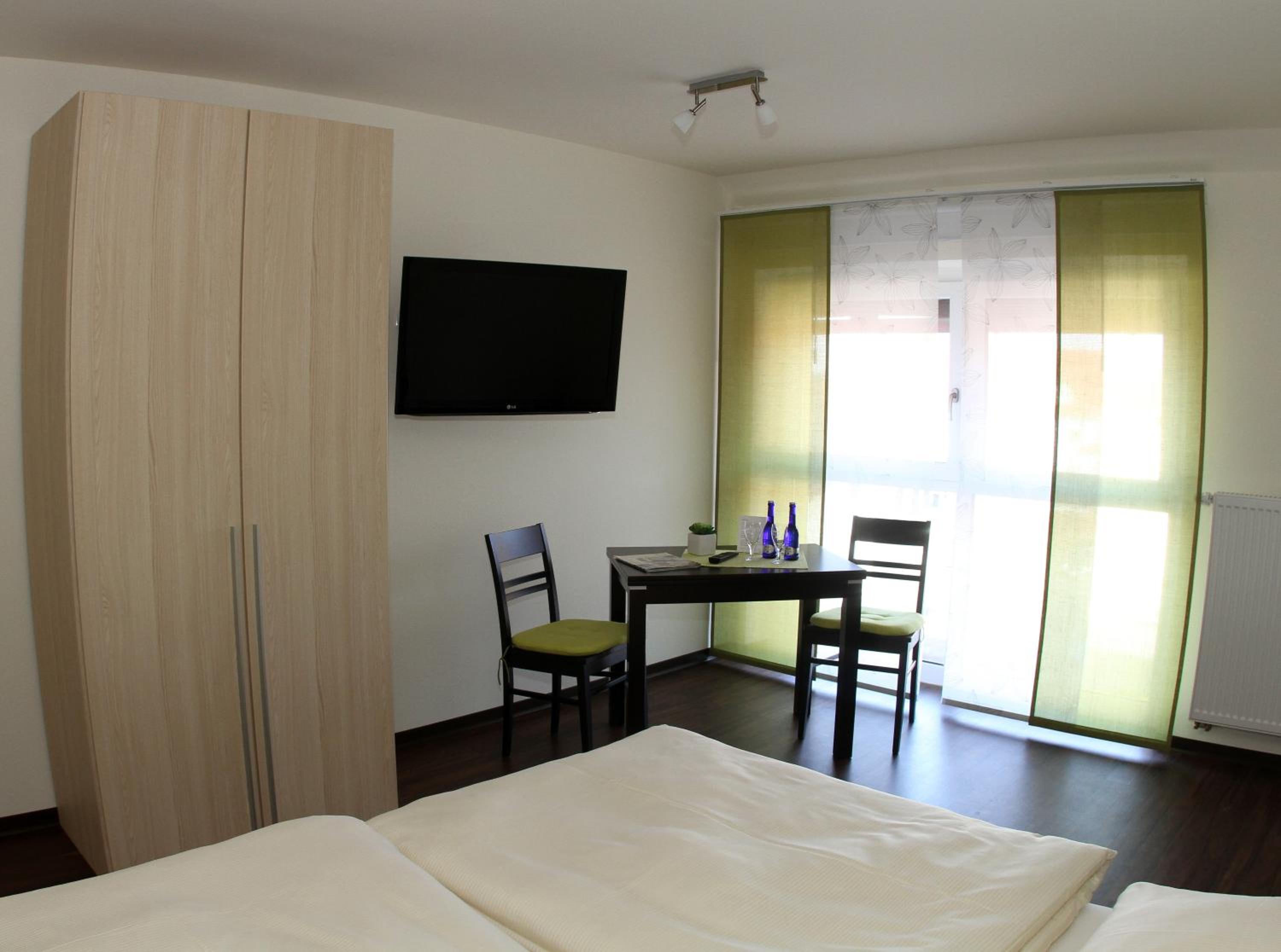 Business Double Room - Photo 1