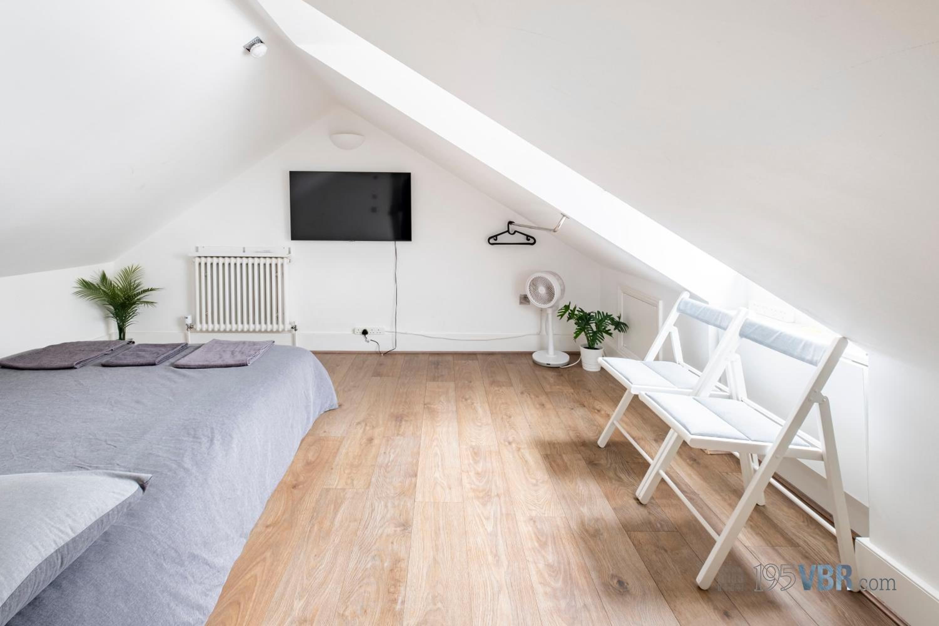 Budget Double Room photo 3