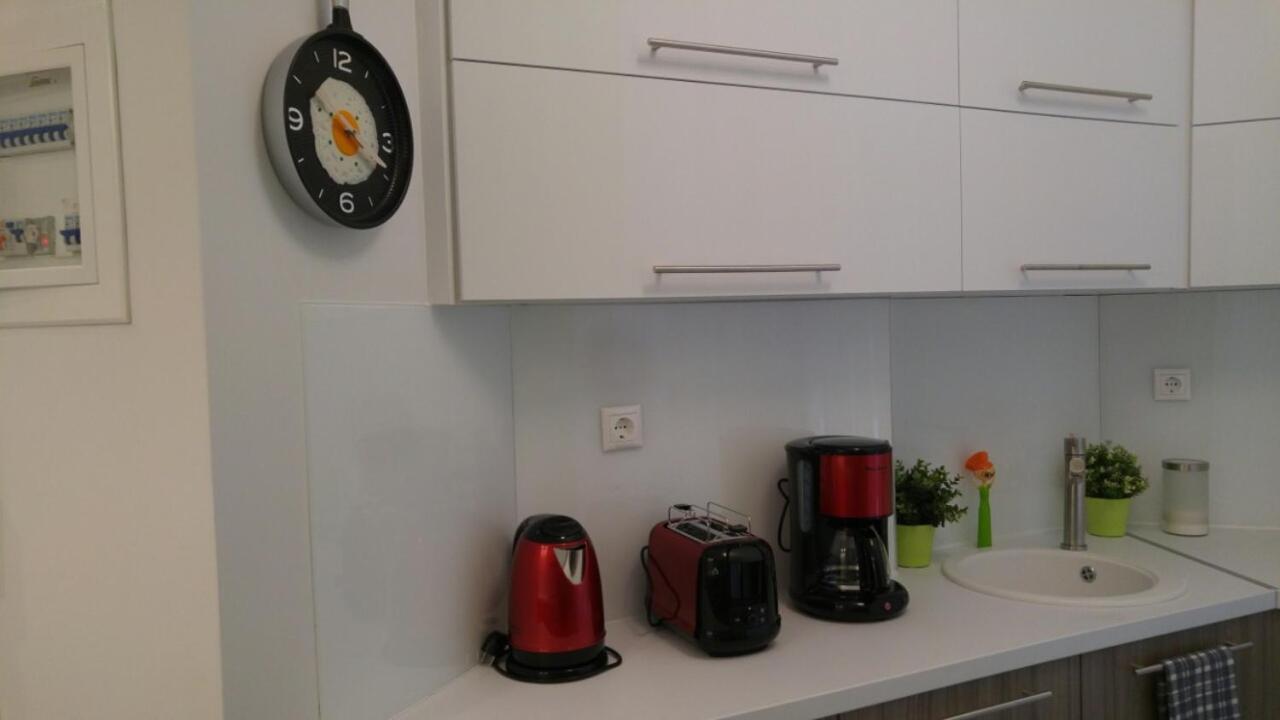 One-Bedroom Apartment - Photo 22
