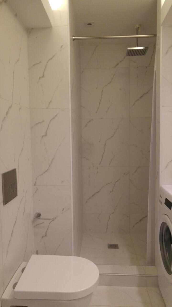 One-Bedroom Apartment - Photo 12