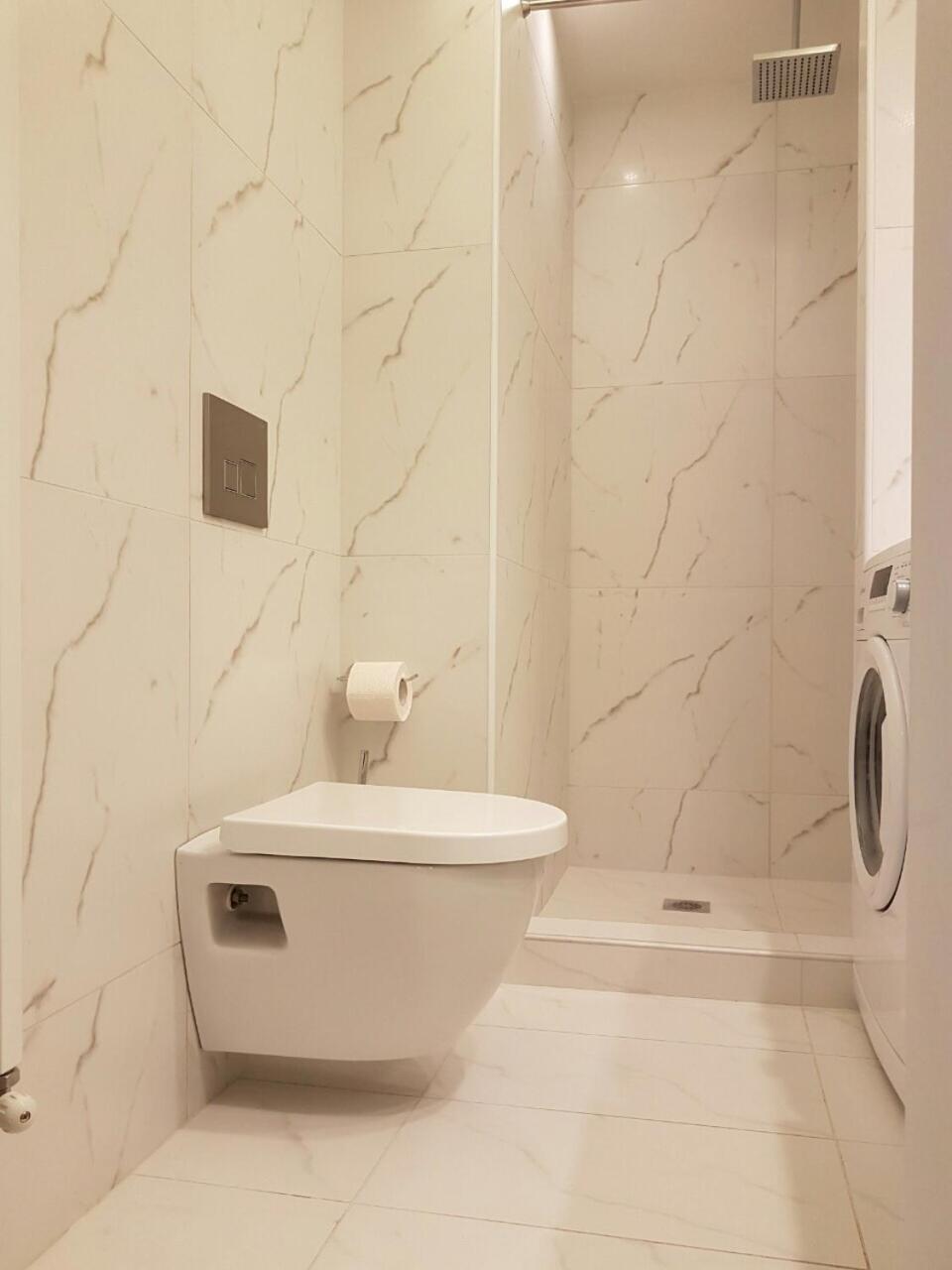 One-Bedroom Apartment - Photo 15