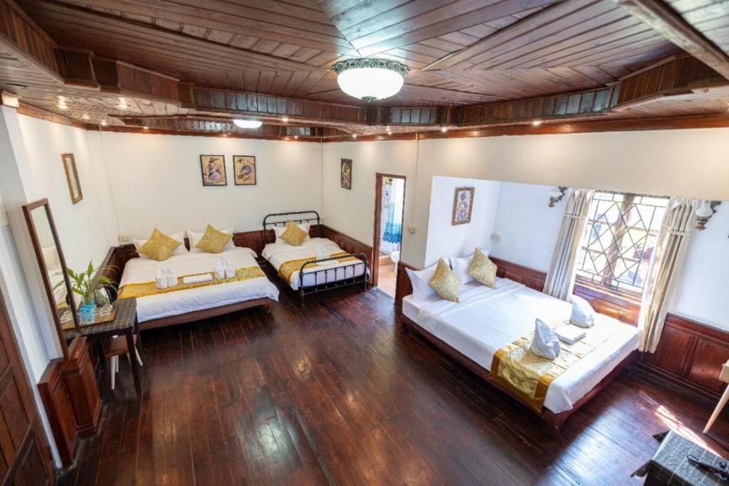 Deluxe Family Room
