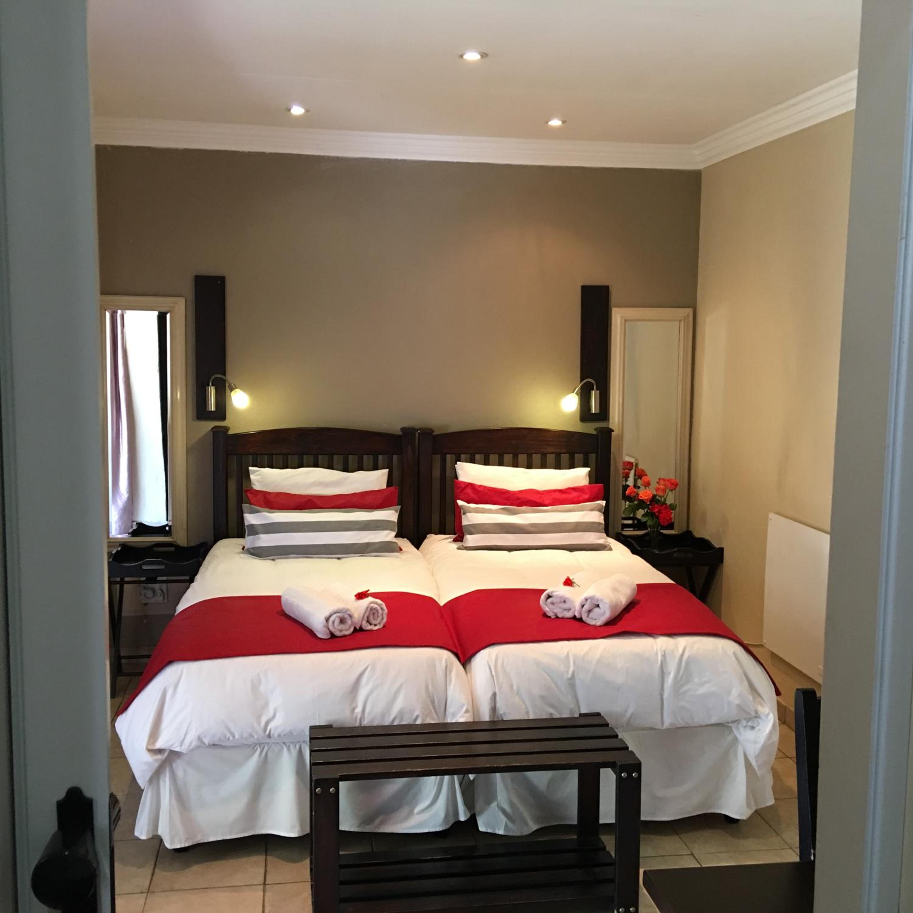 6 - Twin Room  - Photo 2