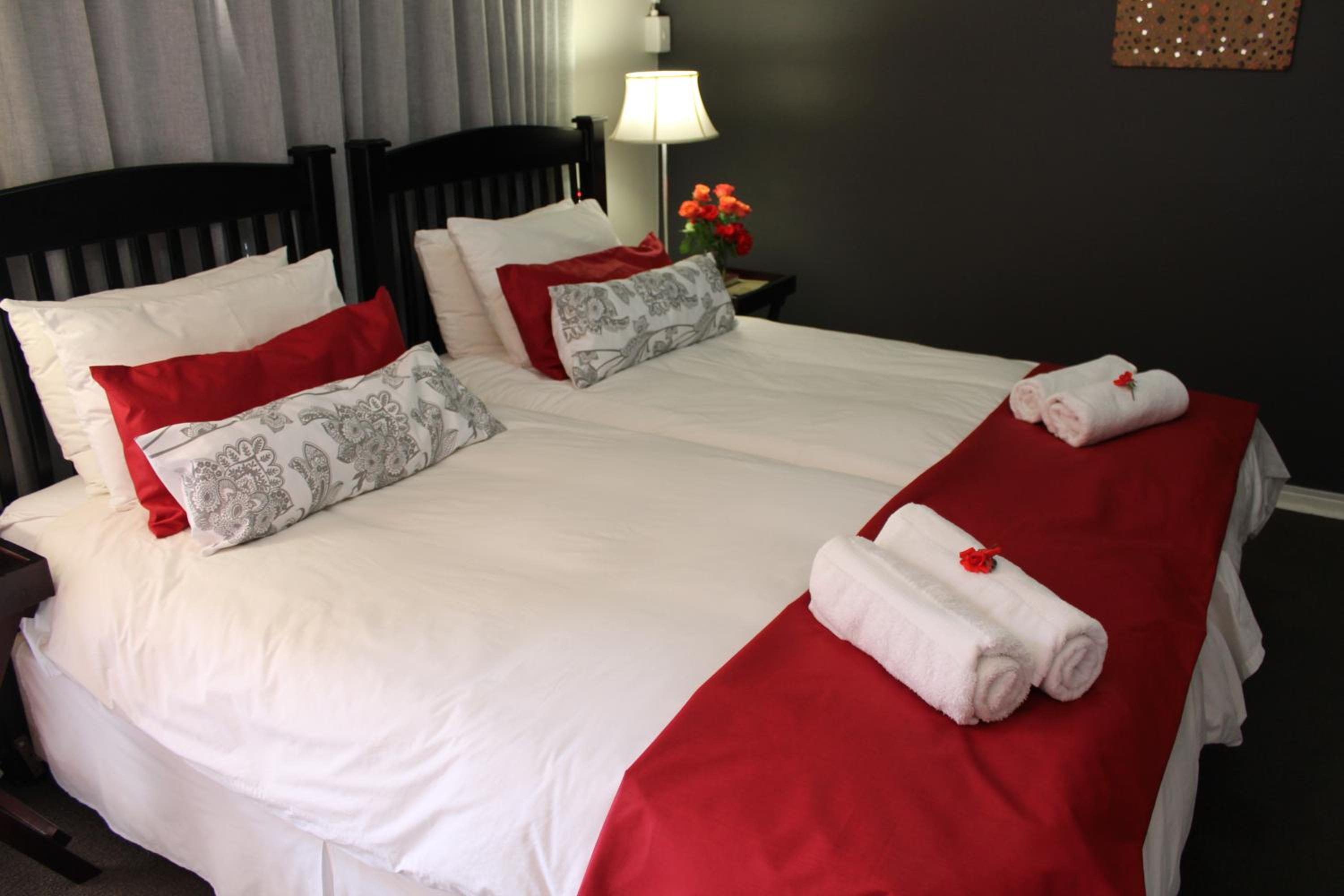 4 - Twin Room  photo 3