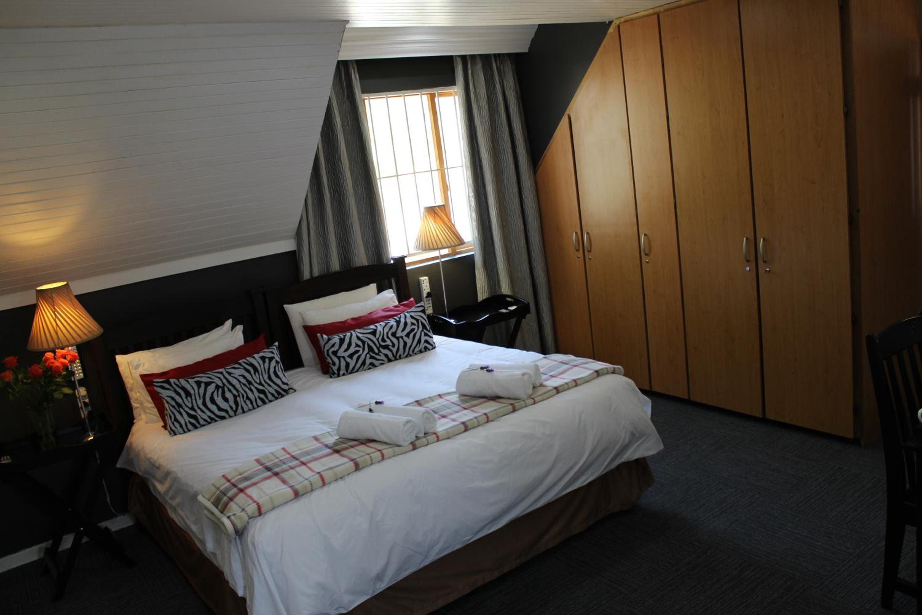 Deluxe Double Room with Extra Bed photo 2