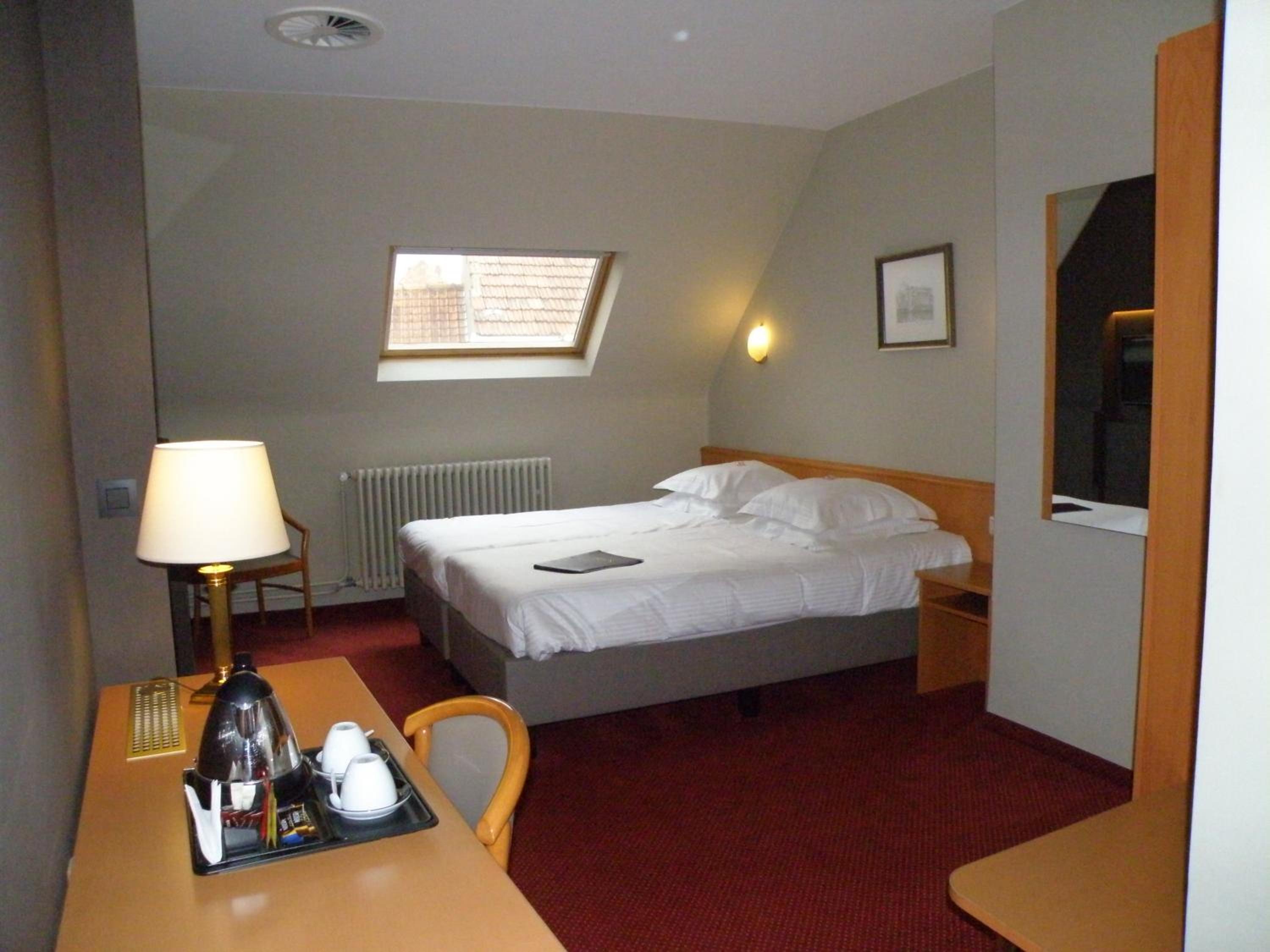 Classic Twin Room