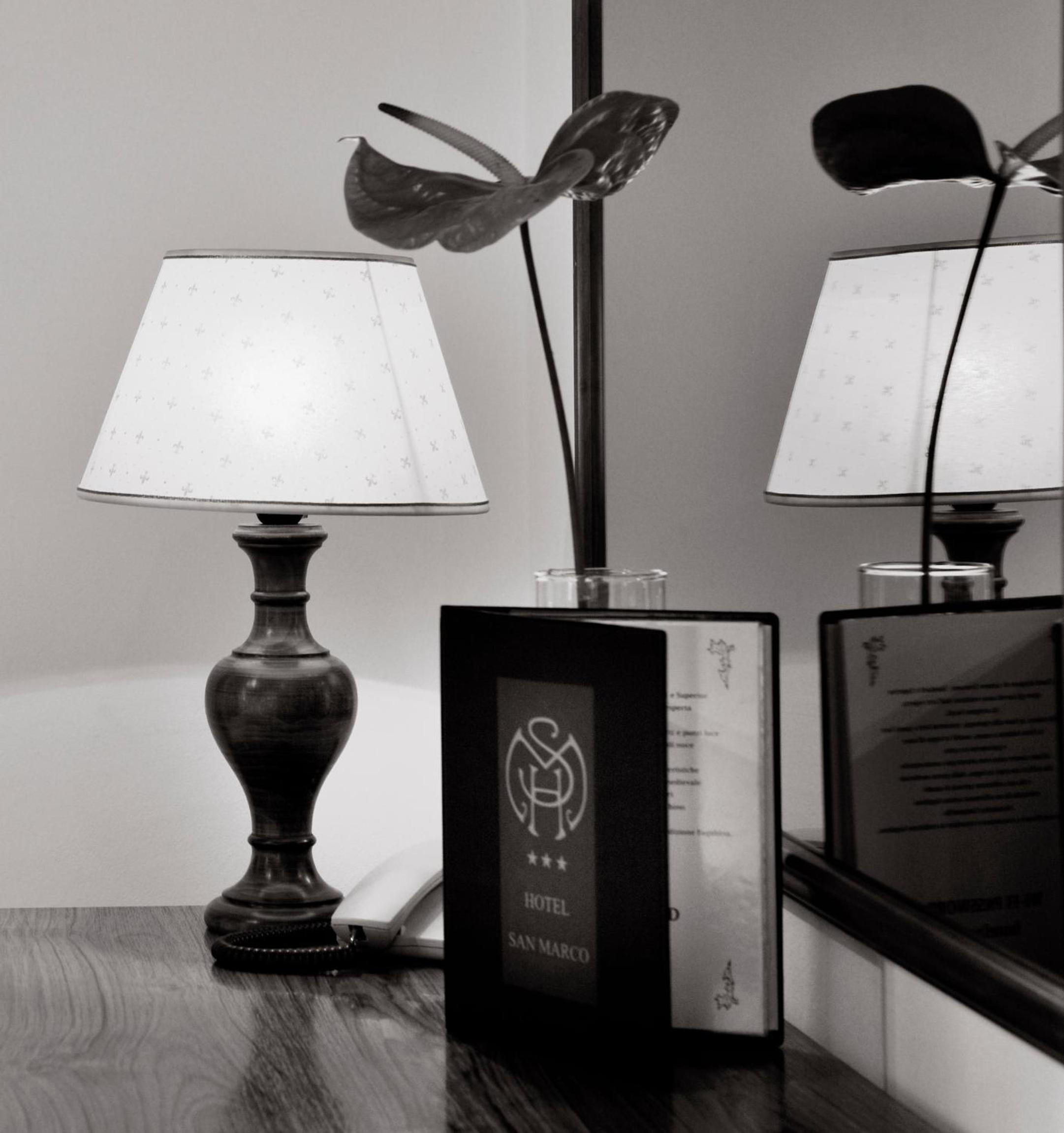 Standard Double Room - Photo 12