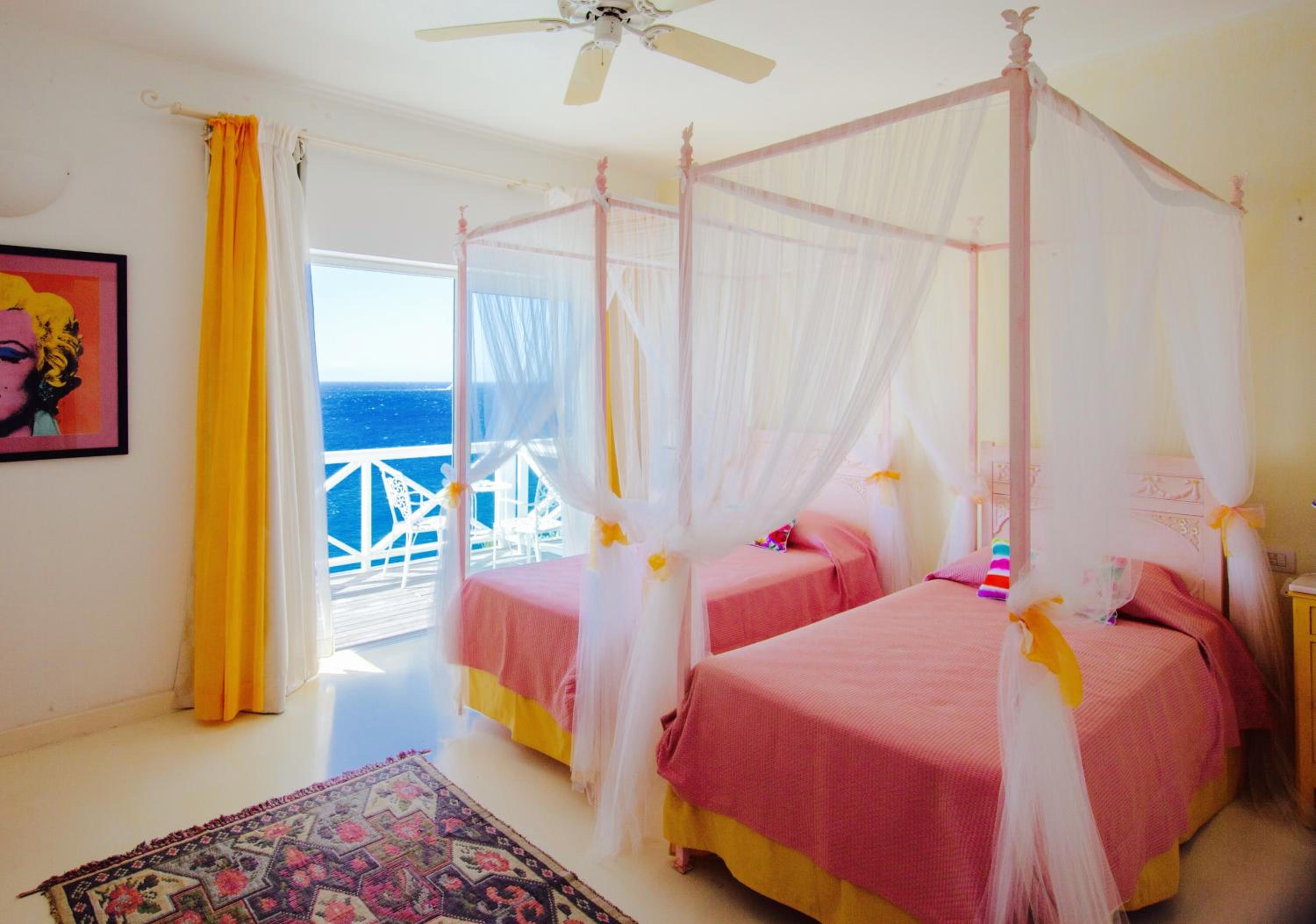 Superior Twin Room with Sea View photo 1