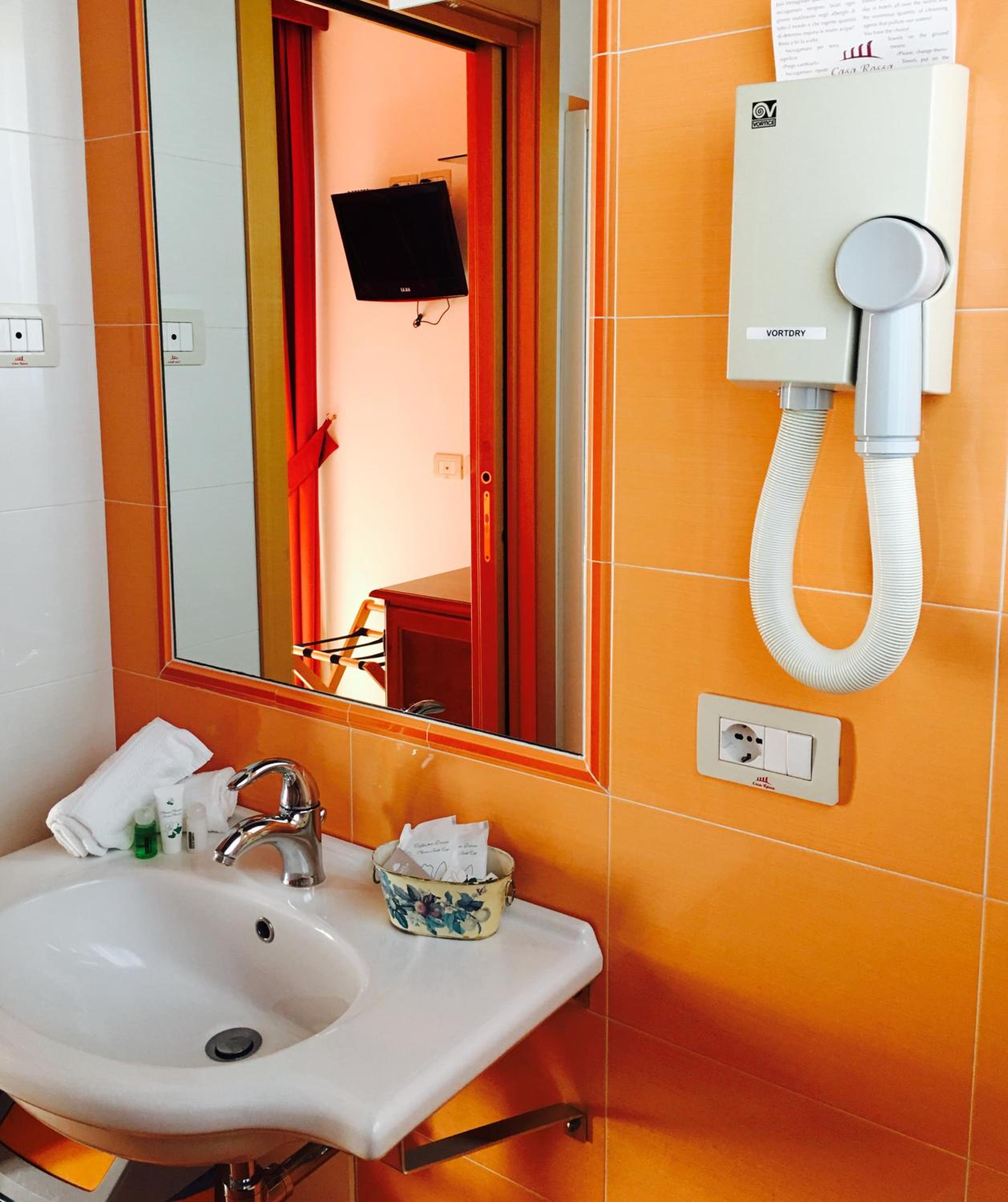 Double or Twin Room photo 3