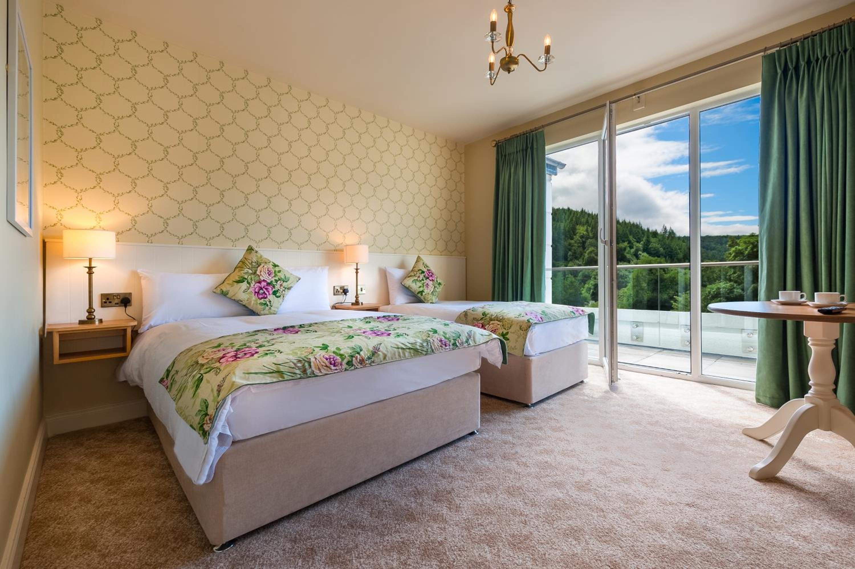 Deluxe Twin Room with Balcony photo 1