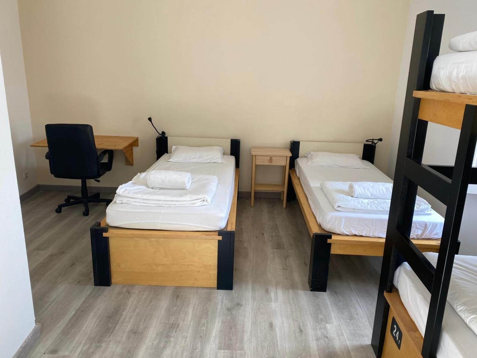 Bed in 4-Bed Female Dormitory Room photo 2
