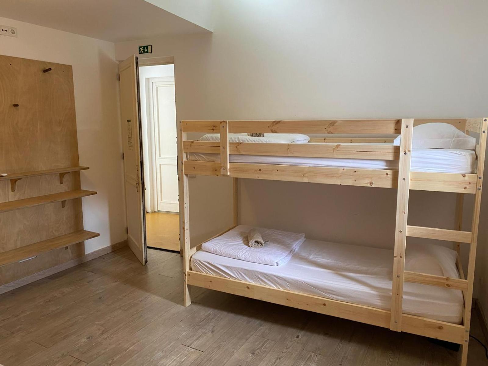 Bed in 6-Bed Mixed Dormitory Room