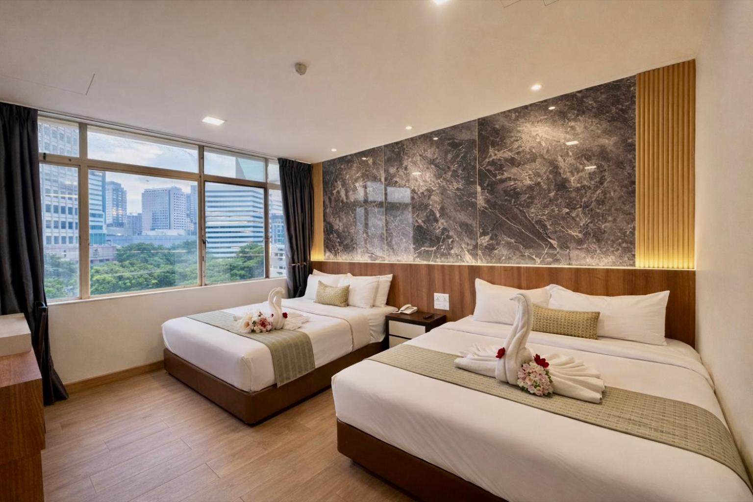 Deluxe Family Room