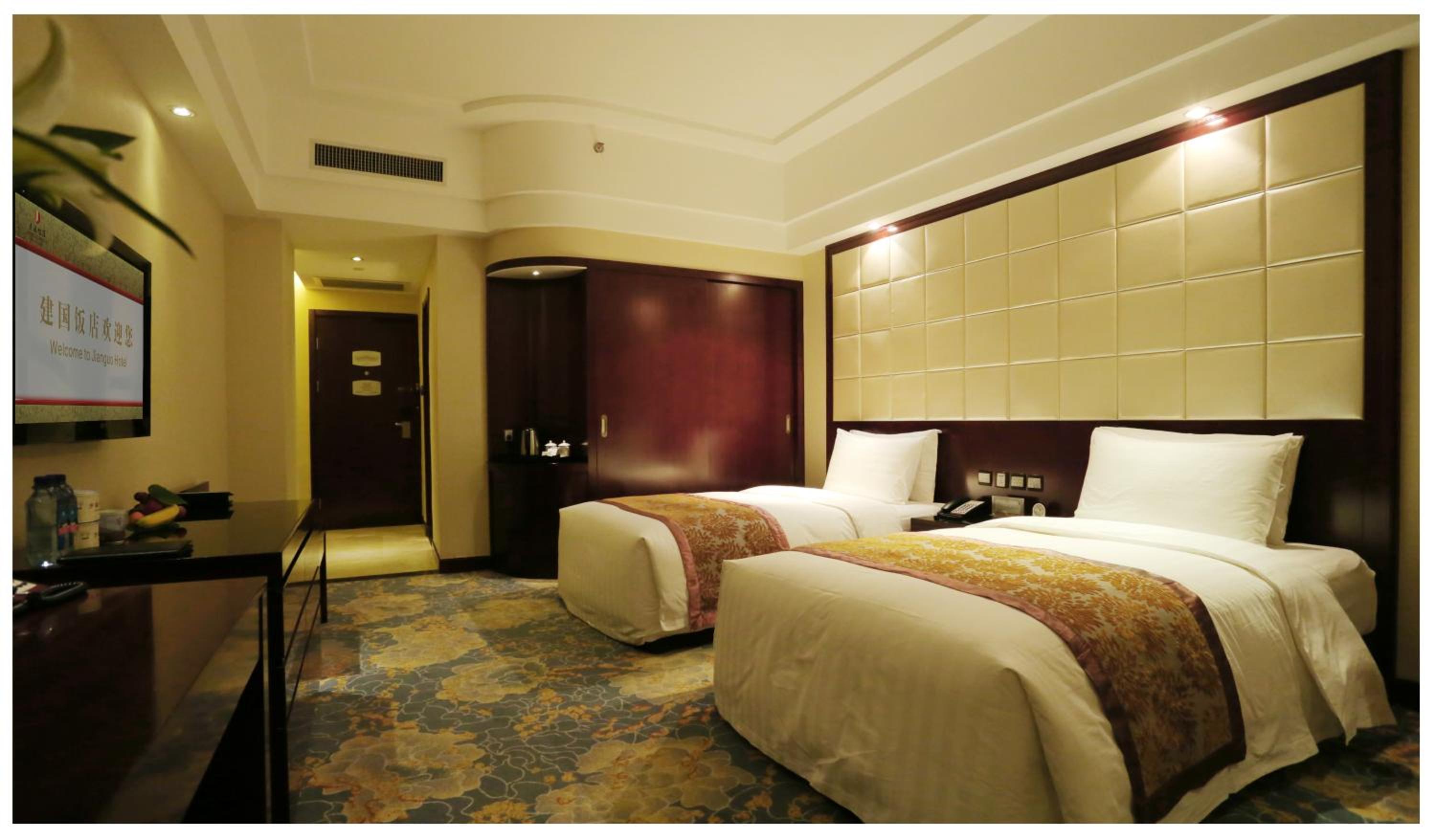Deluxe Twin Room - Photo 2