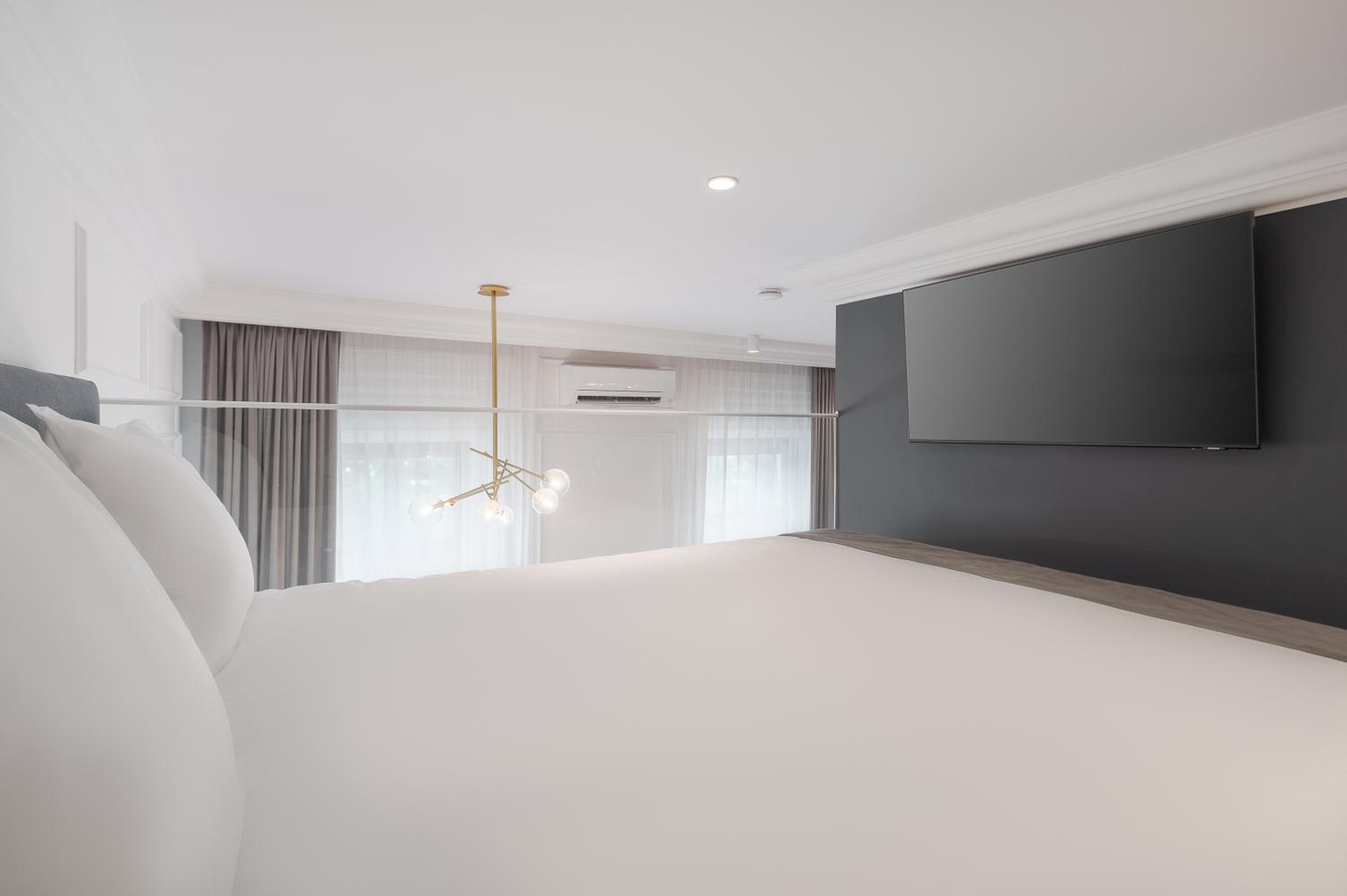Studio Apartment photo 3