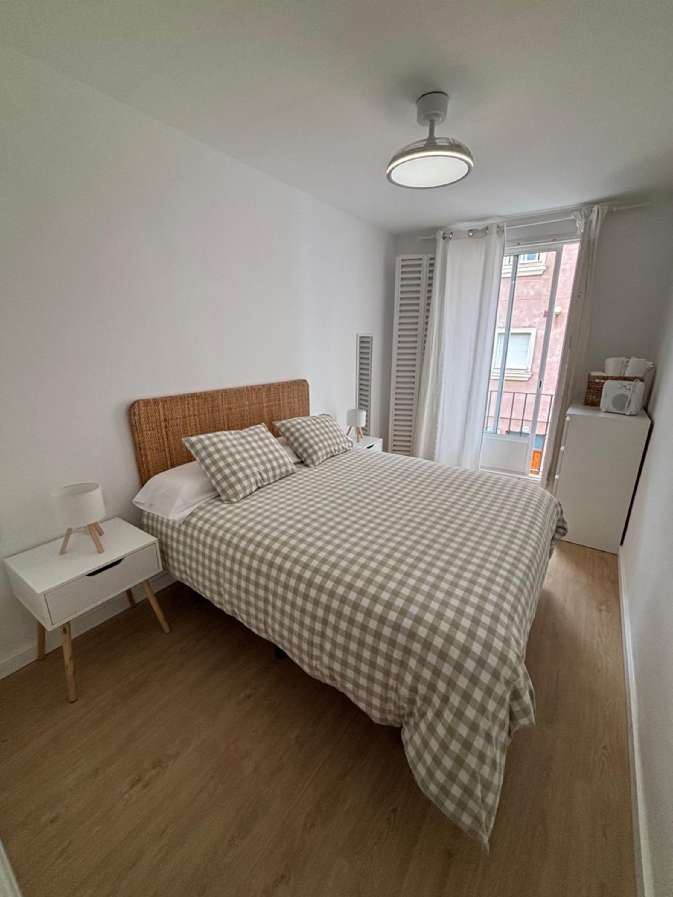 Apartment photo 2