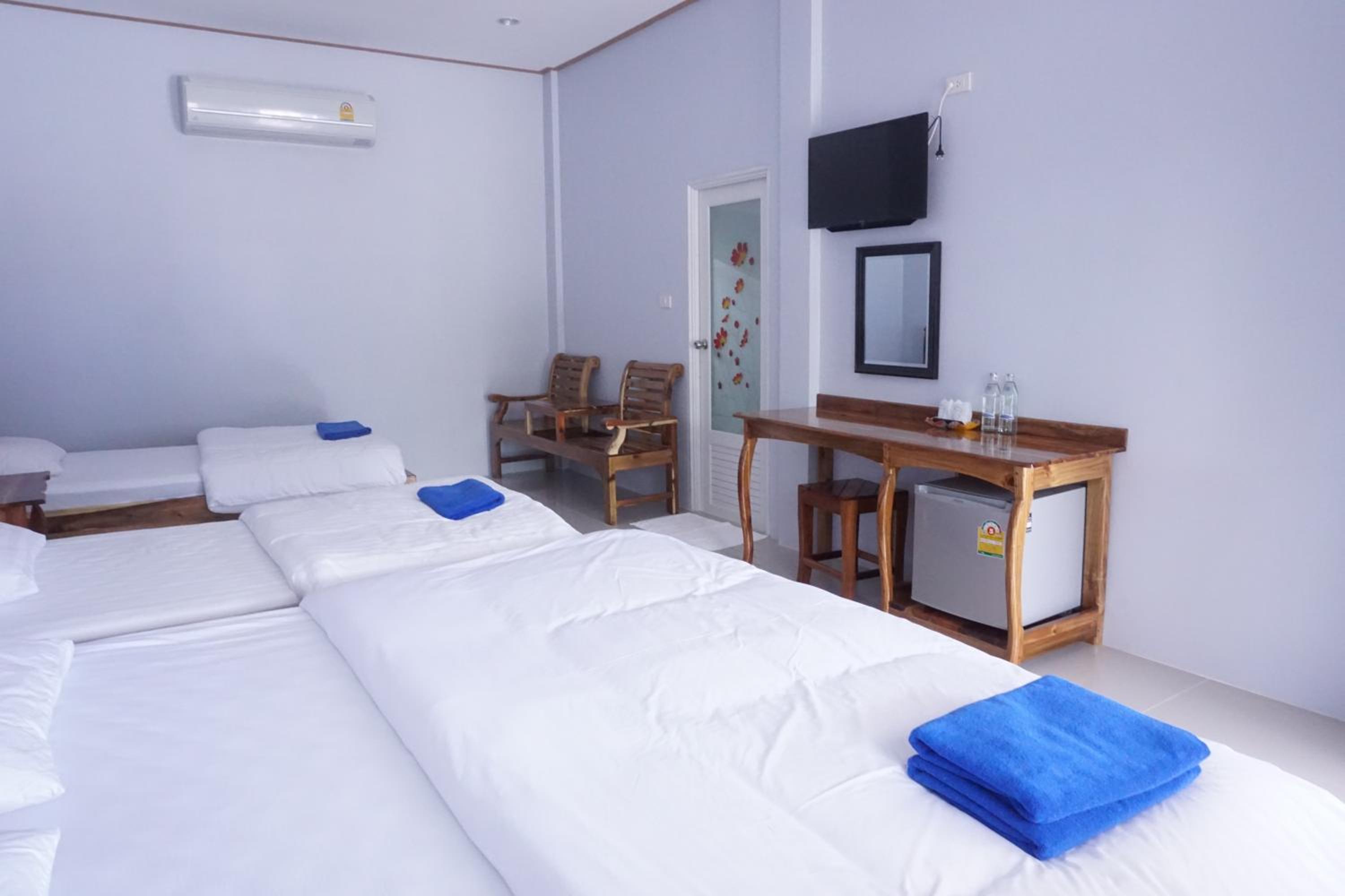 Quadruple Room photo 2