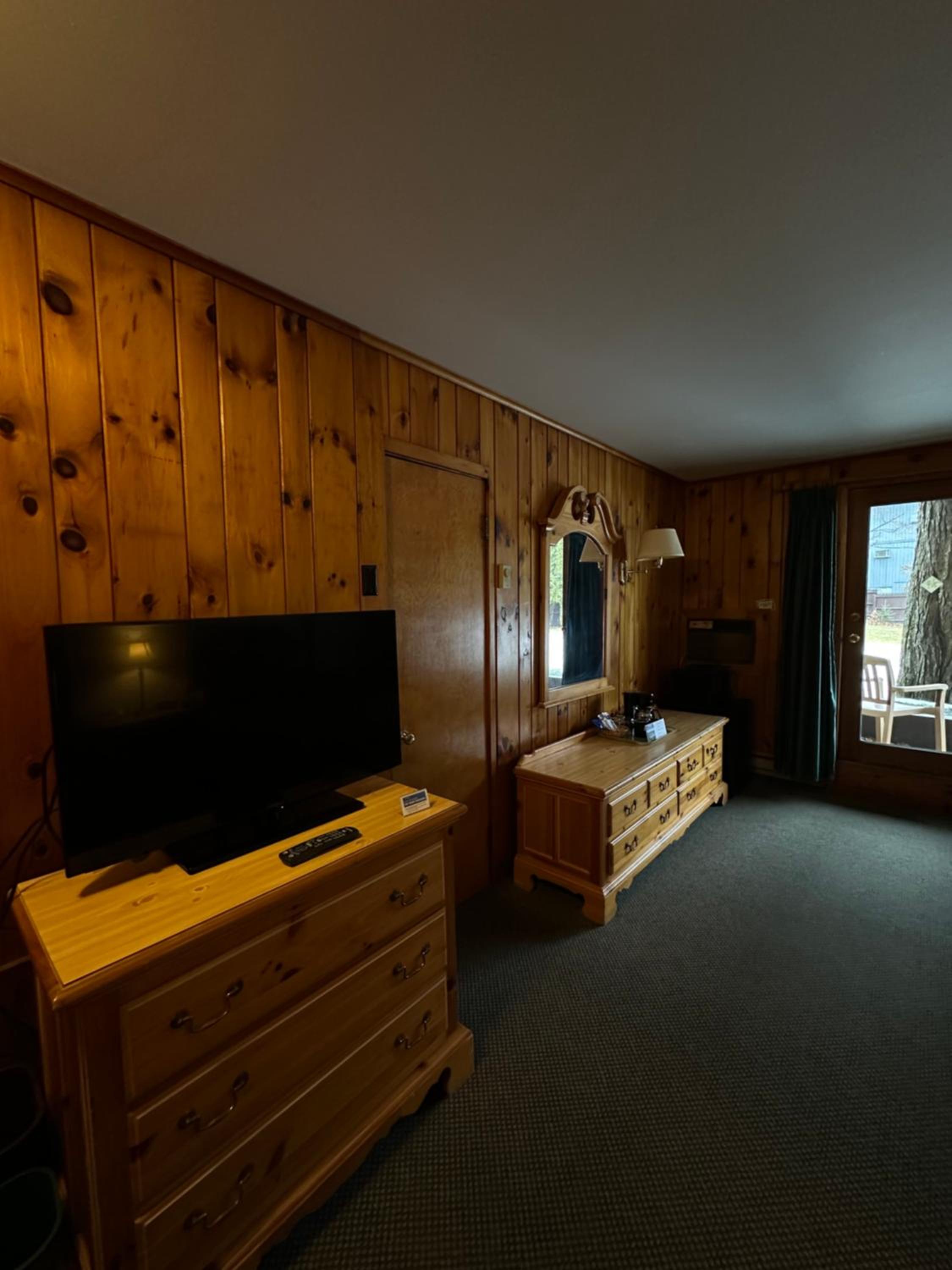 Budget Double Room photo 3