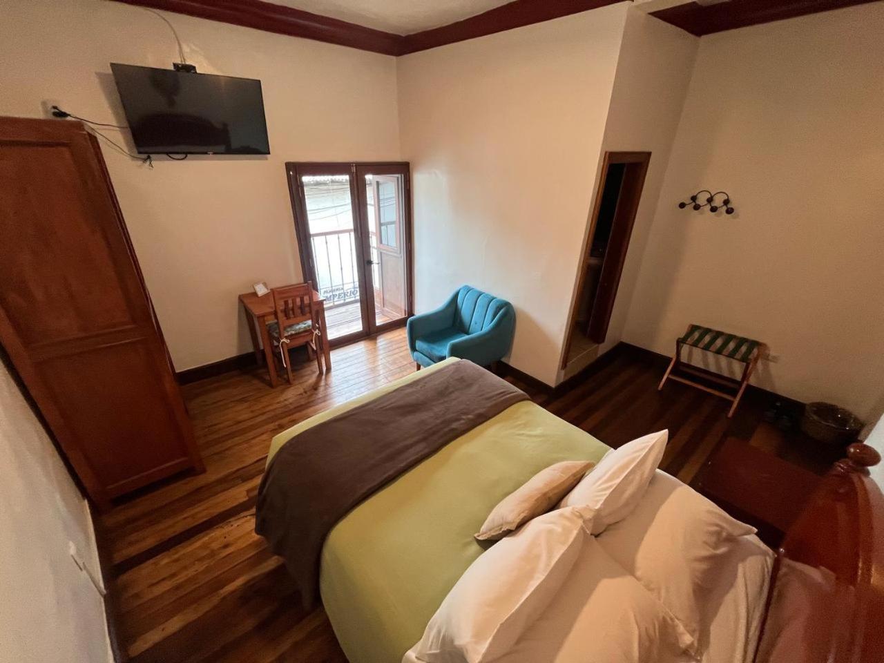 Deluxe Double Room with Balcony photo 1