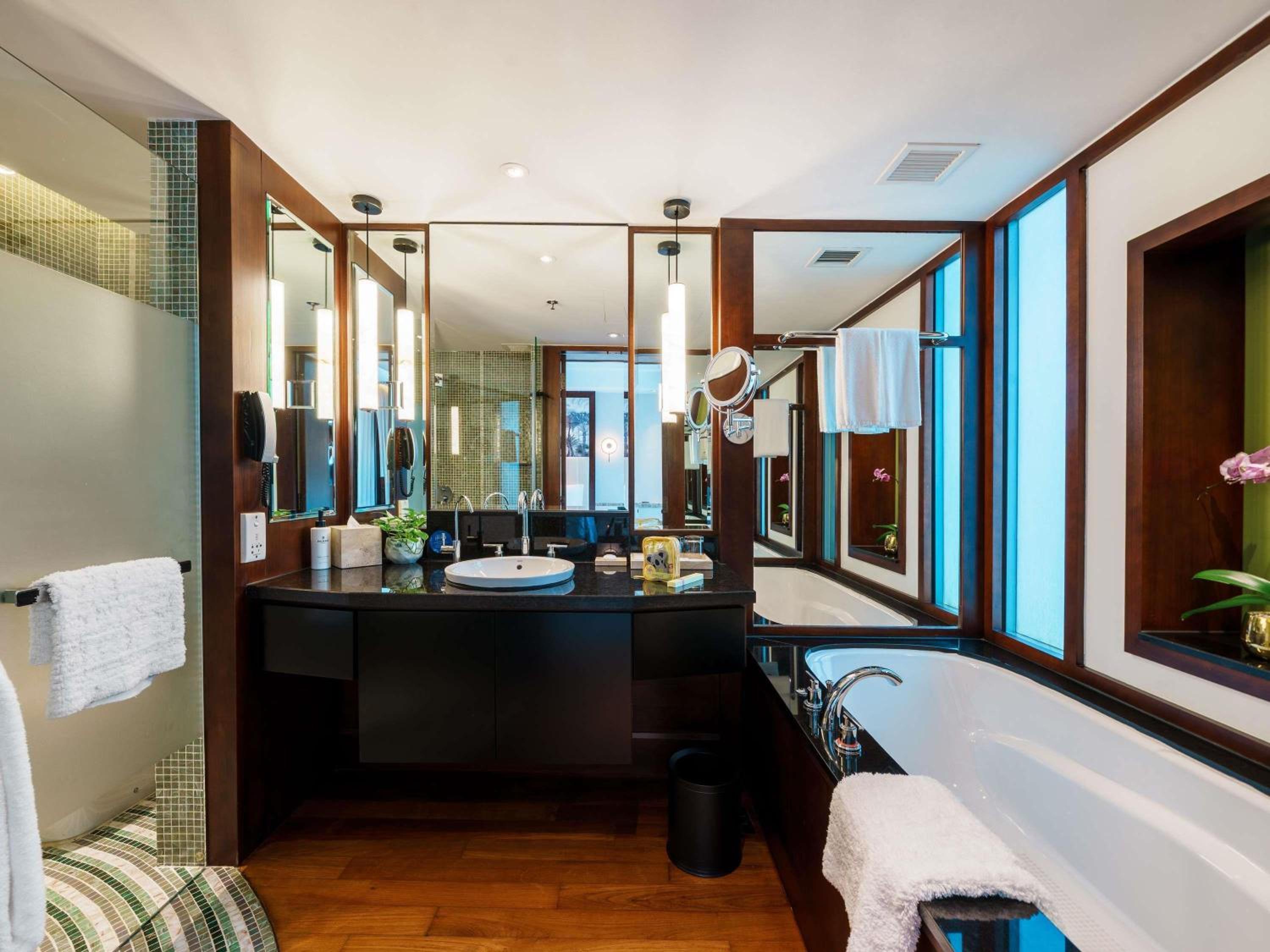 Signature Twin Room, 2 Single Beds (Newly Refurbished) Signature Twin Room, 2 Single Beds (Newly Refurbished)