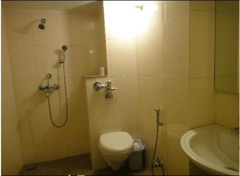 Standard Double or Twin Room - Photo 2